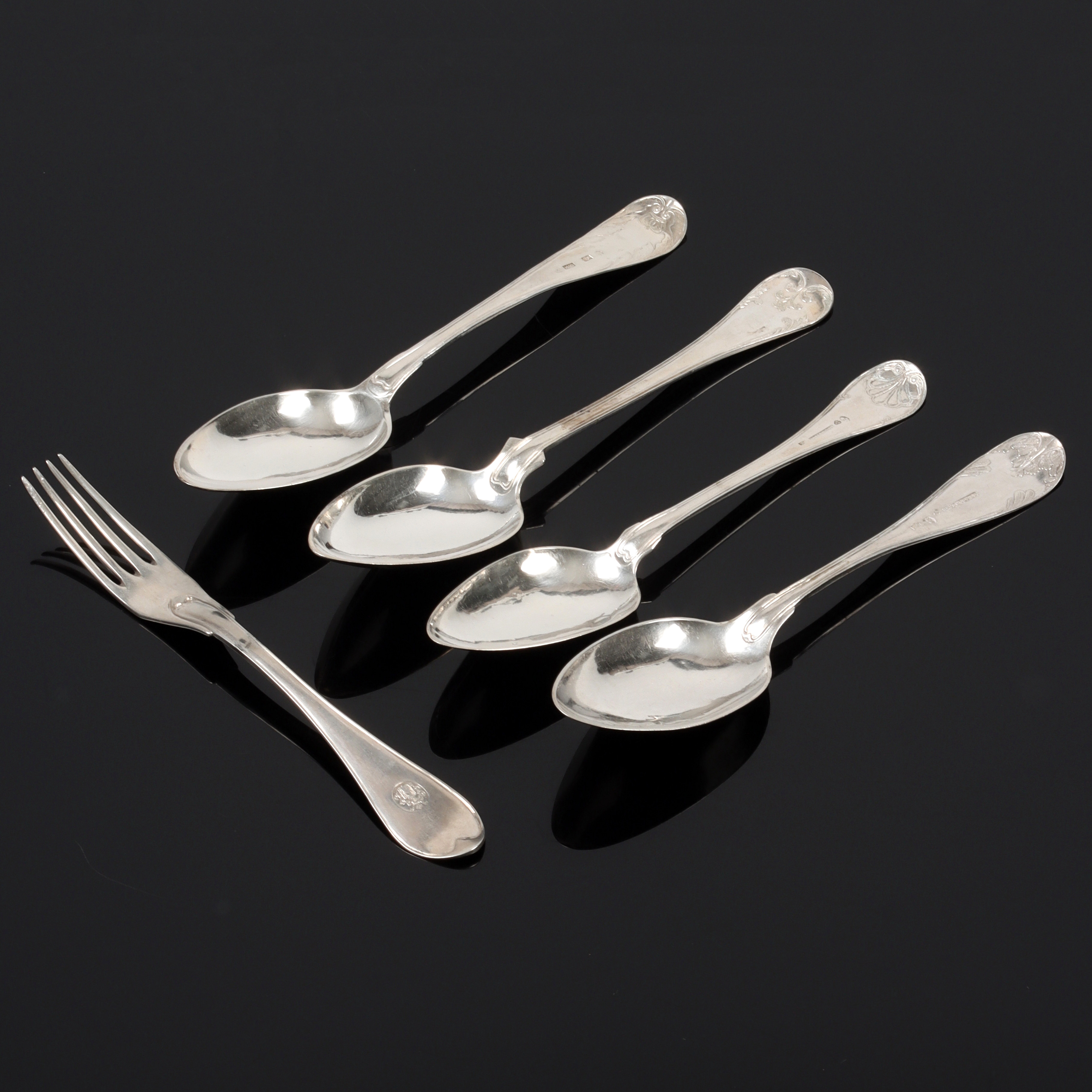 BESTICK, 5 st, silver, mestadels skedar, olika modeller, Vikt 215 gram.
