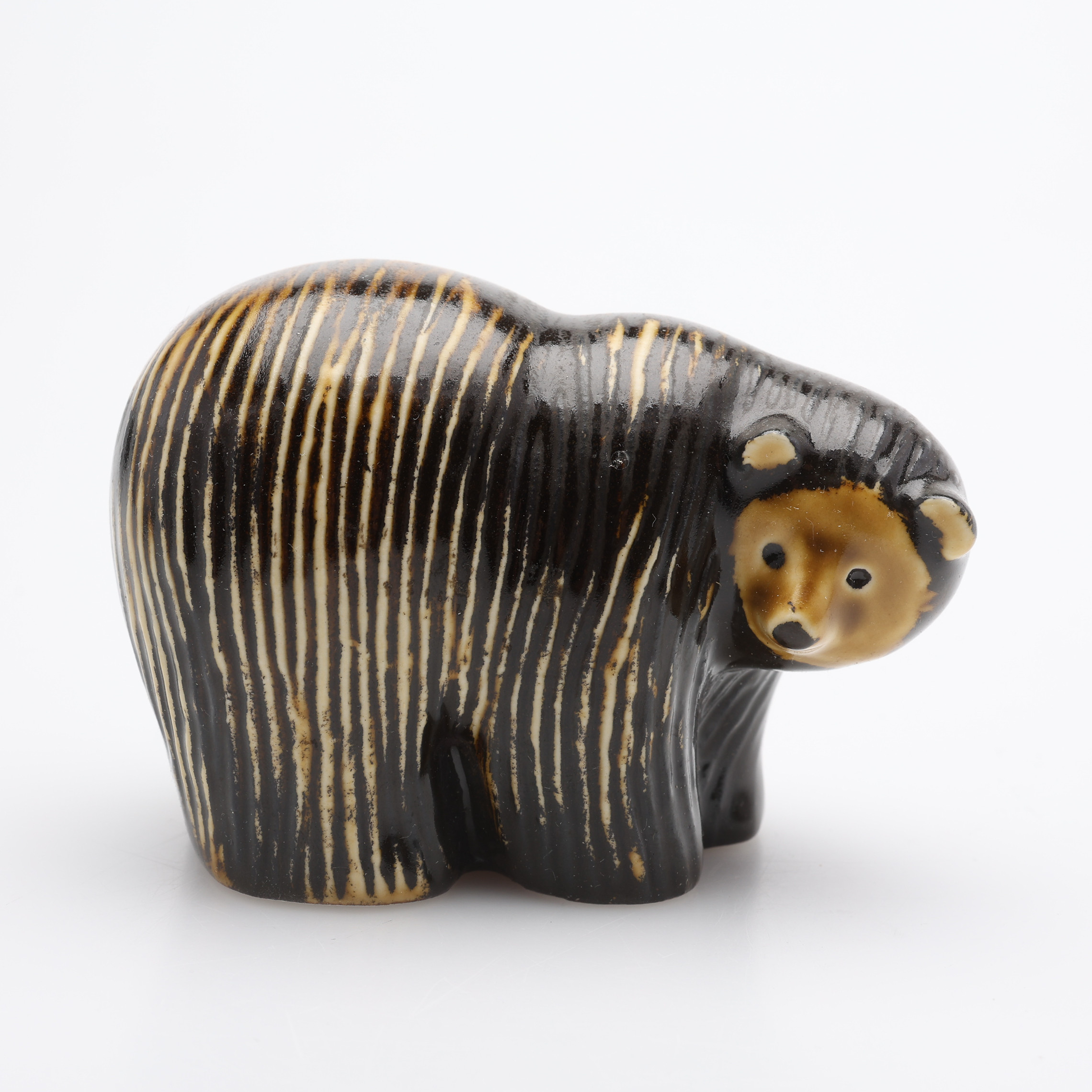 LISA LARSON. FIGUR I FORM AV BJÖRN, GUSTAVSBERG.