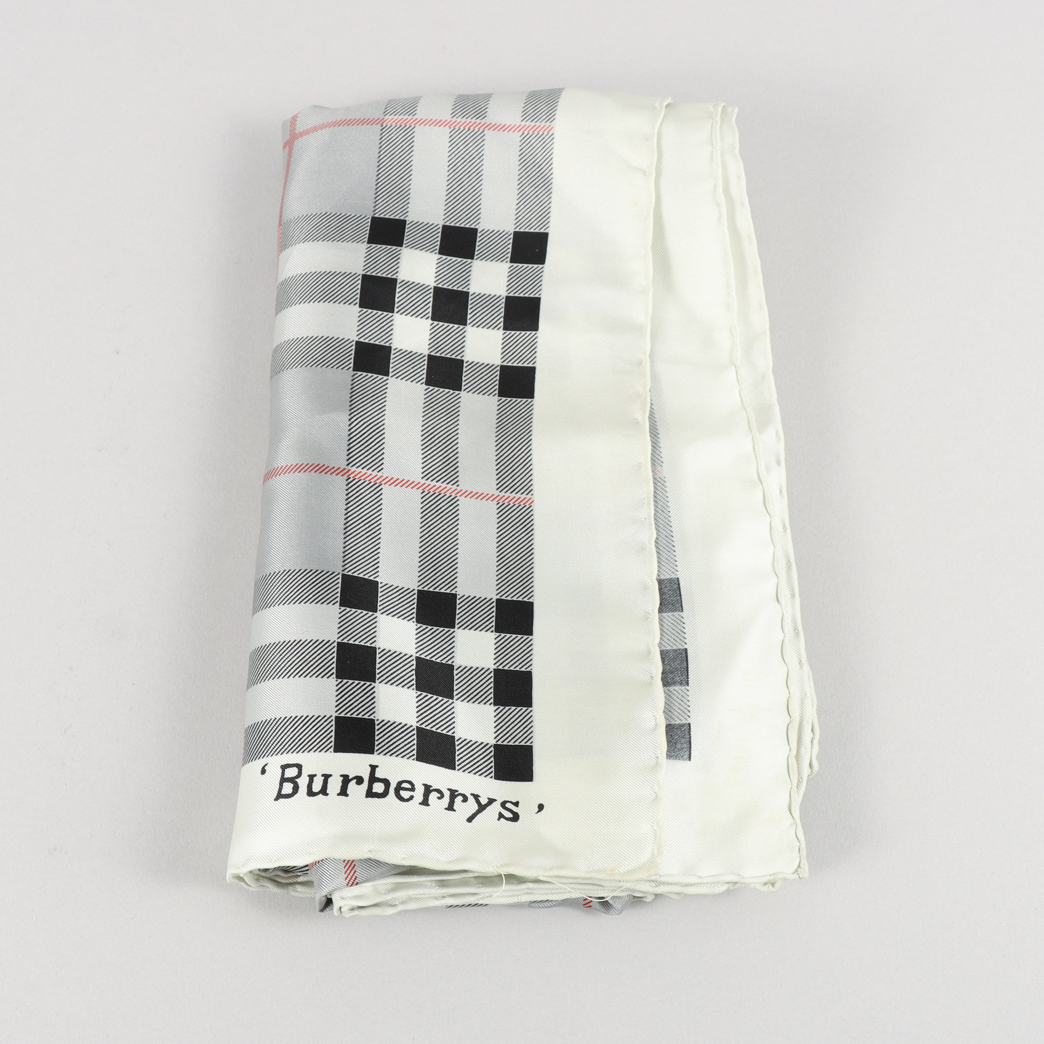 BURBERRY scarf.