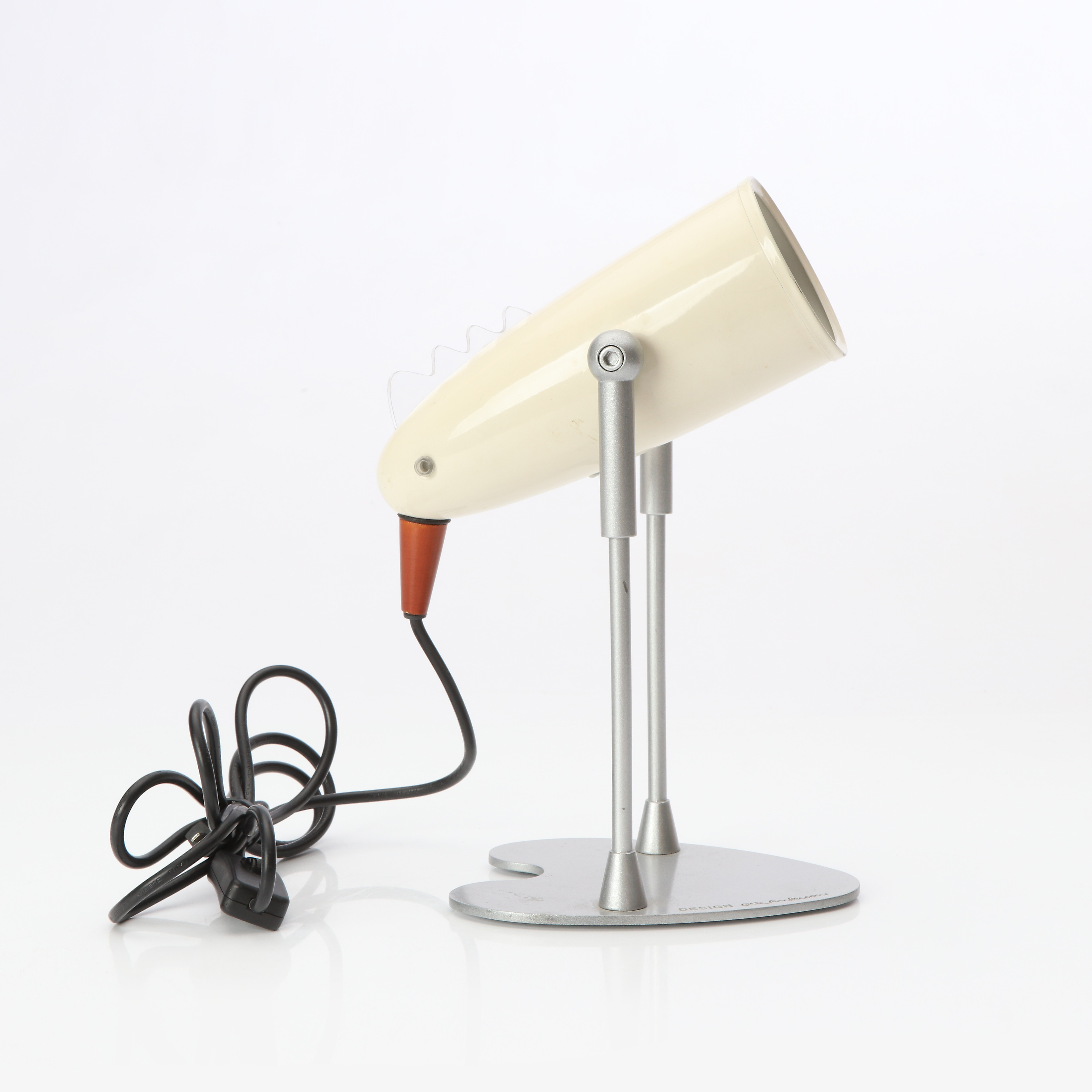 OLLE ANDERSSON. BORDSLAMPA. Lackerad metall. "Bird". LampGustaf AB. Samtida tillverkning.