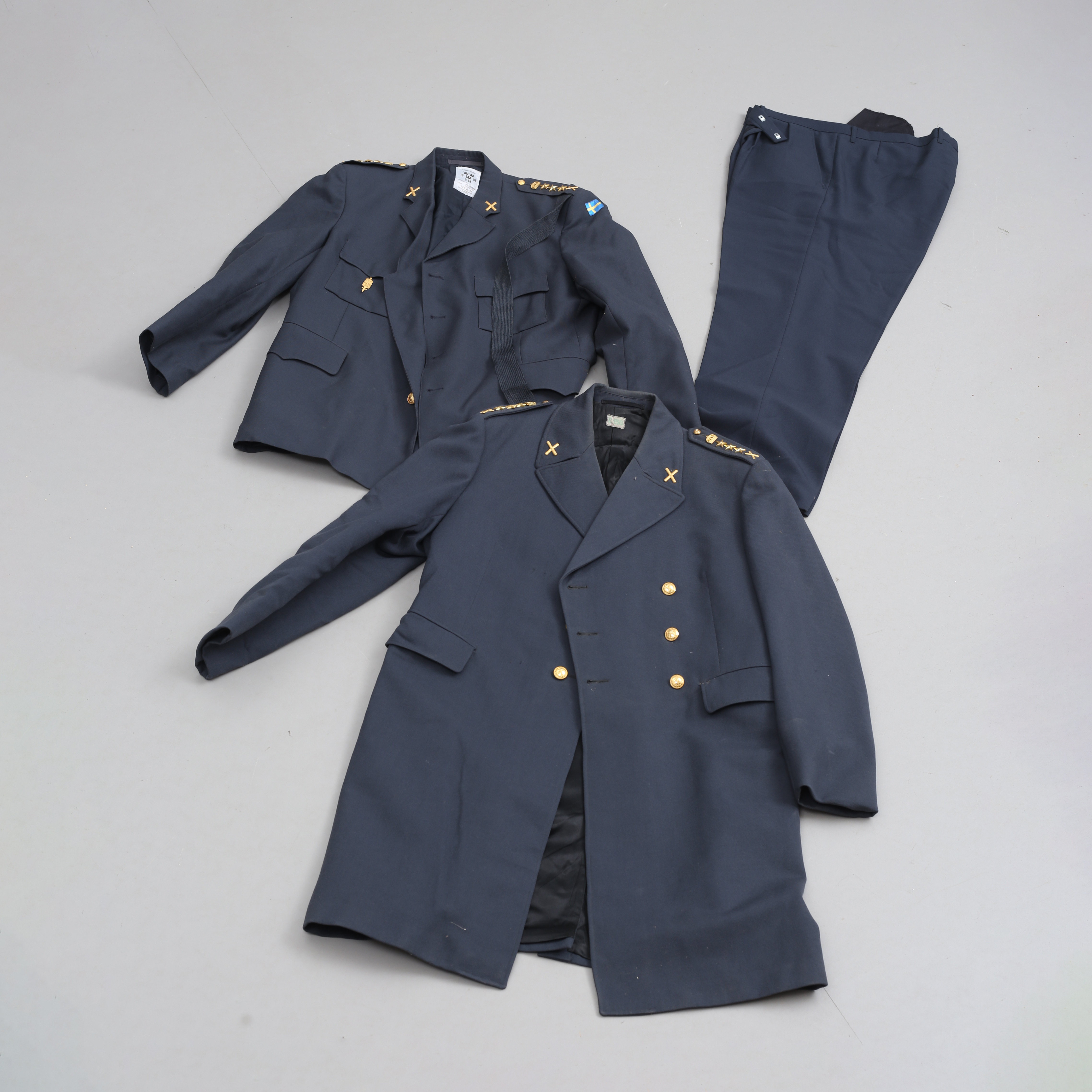 UNIFORM MED ROCK, överste svenska armén, 1990-tal.