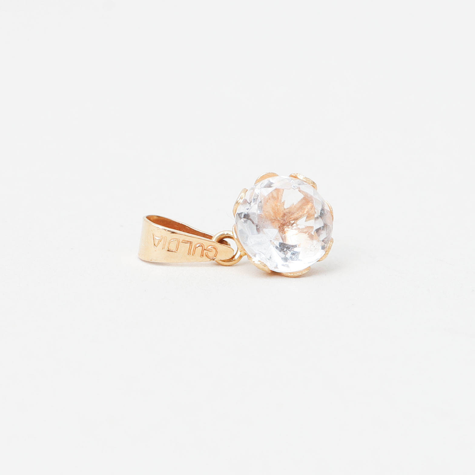 HÄNGE, 18k guld med syntetisk sten, vikt ca 0,90 gram.