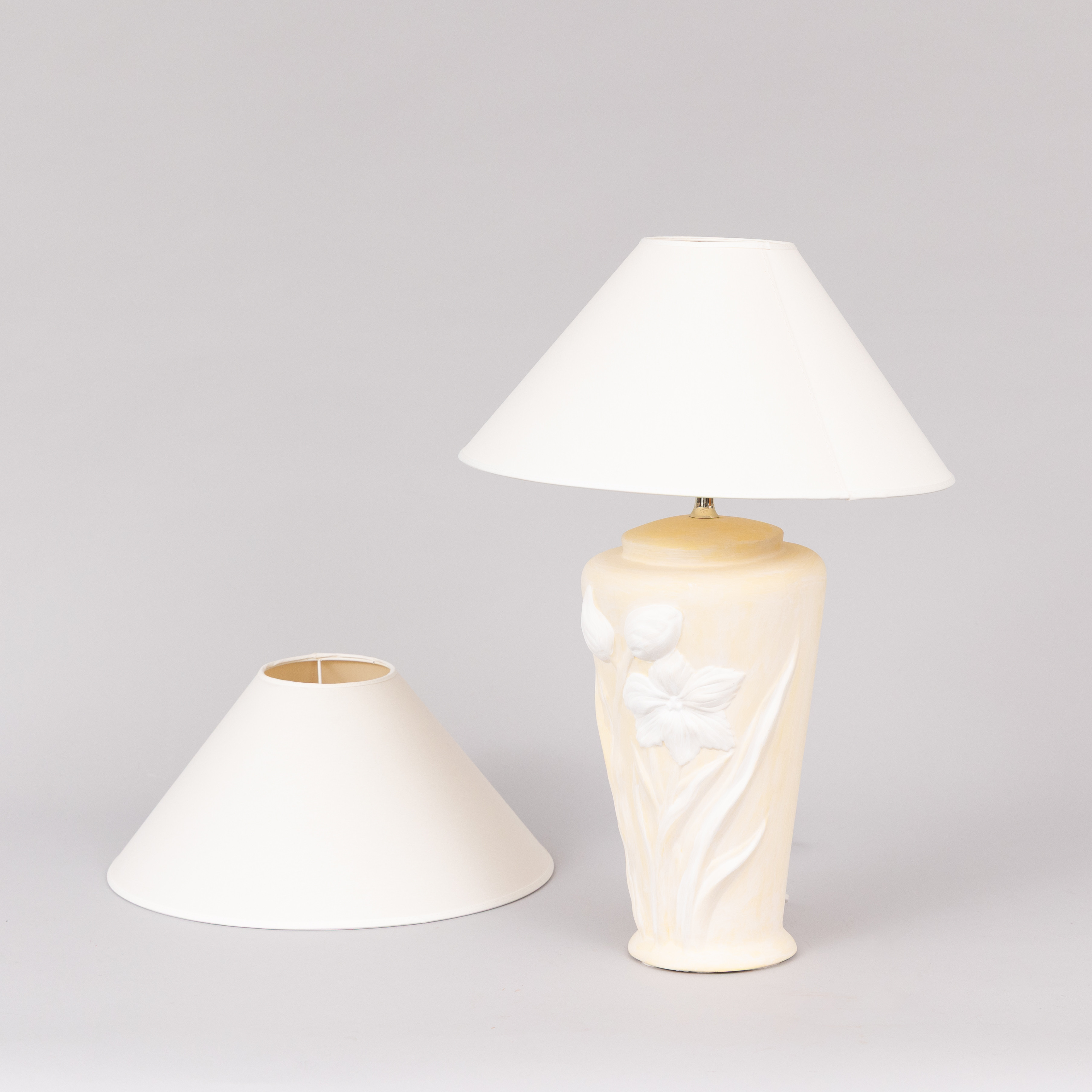 BORDSLAMPA, keramik, troligen Italien.