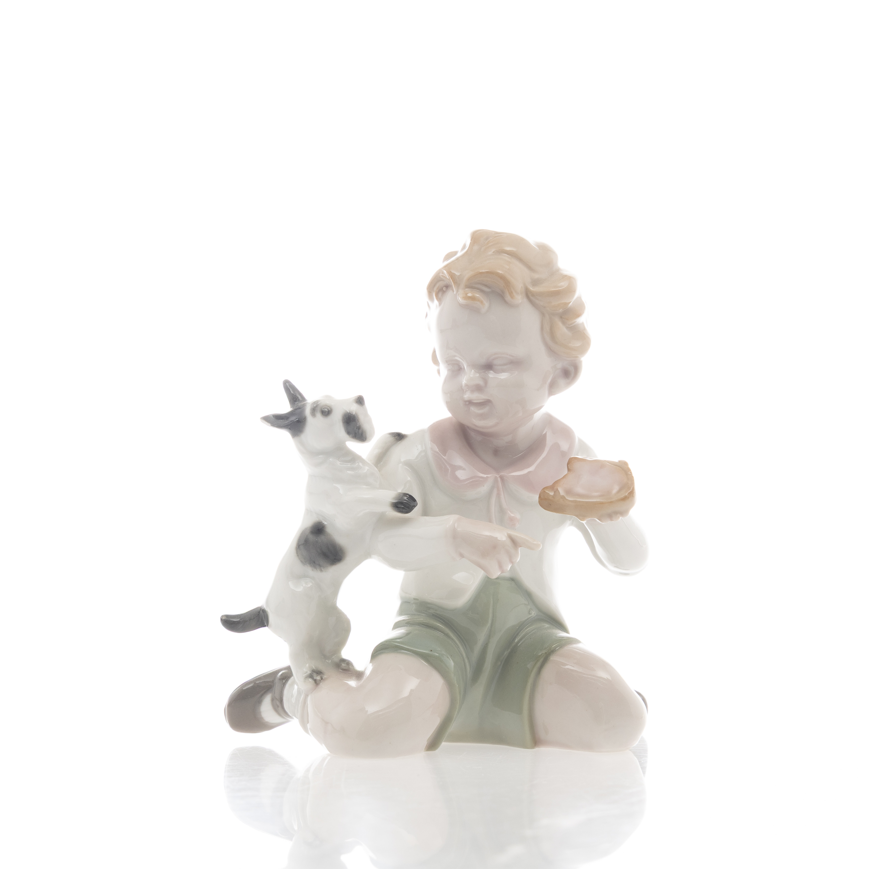 FIGURIN, pojke med hund, porslin, troligen Tyskland.