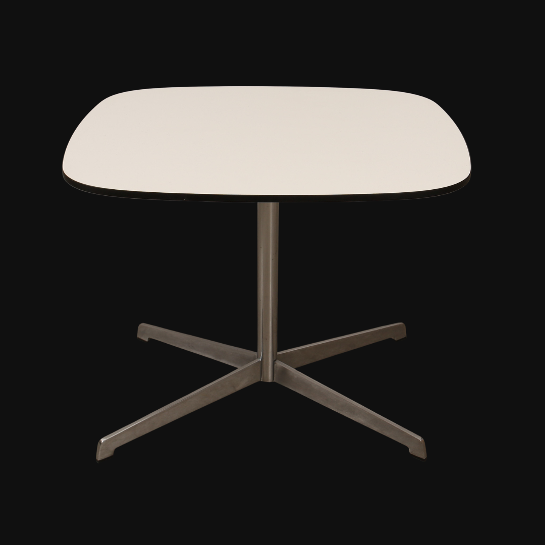 GUNILLA ALLARD. Sidobord Cooper, Lammhults.
