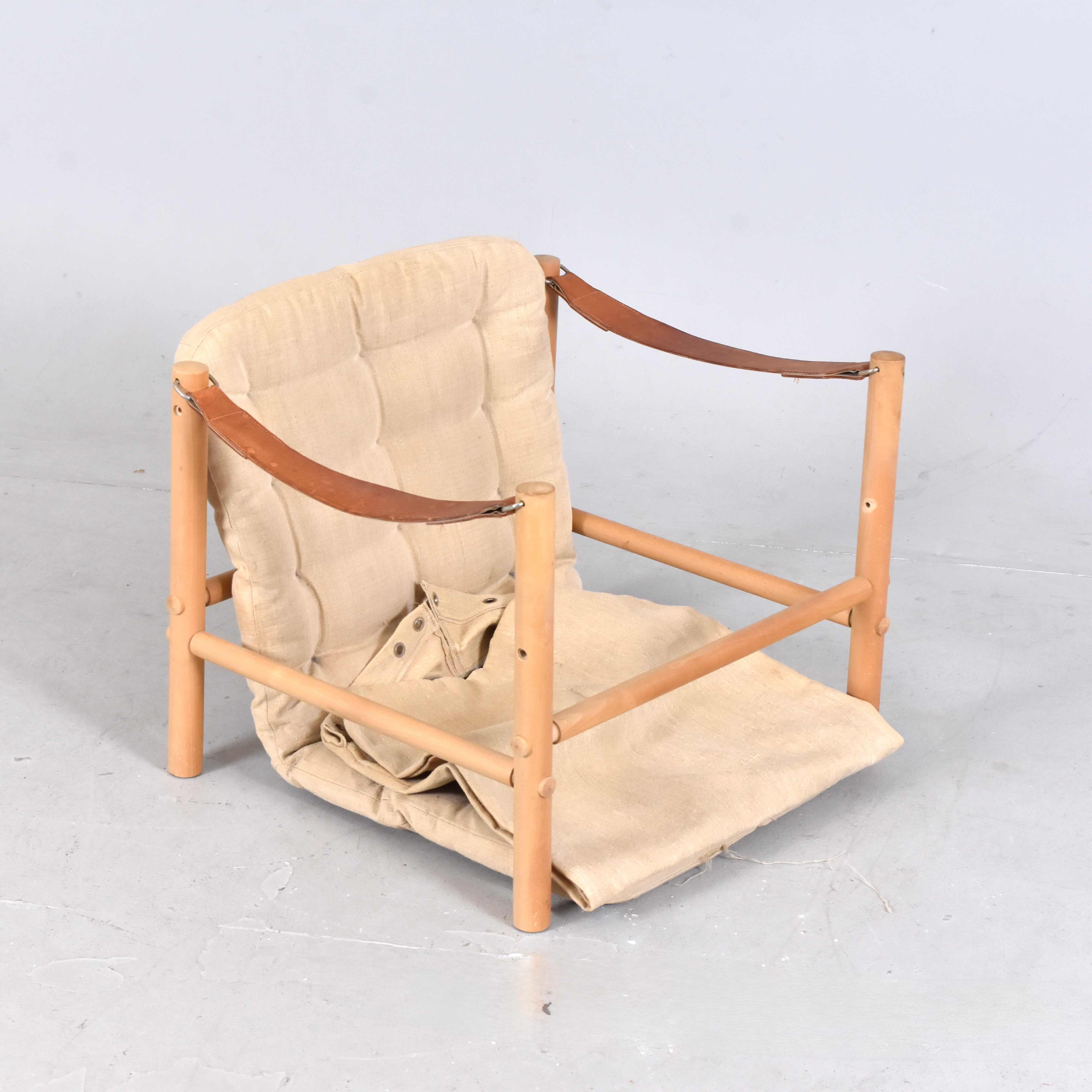 BROR BOIJE. fåtölj, renoveringsobjekt, björk och canvas med läderarmlän, Dux "Junker".