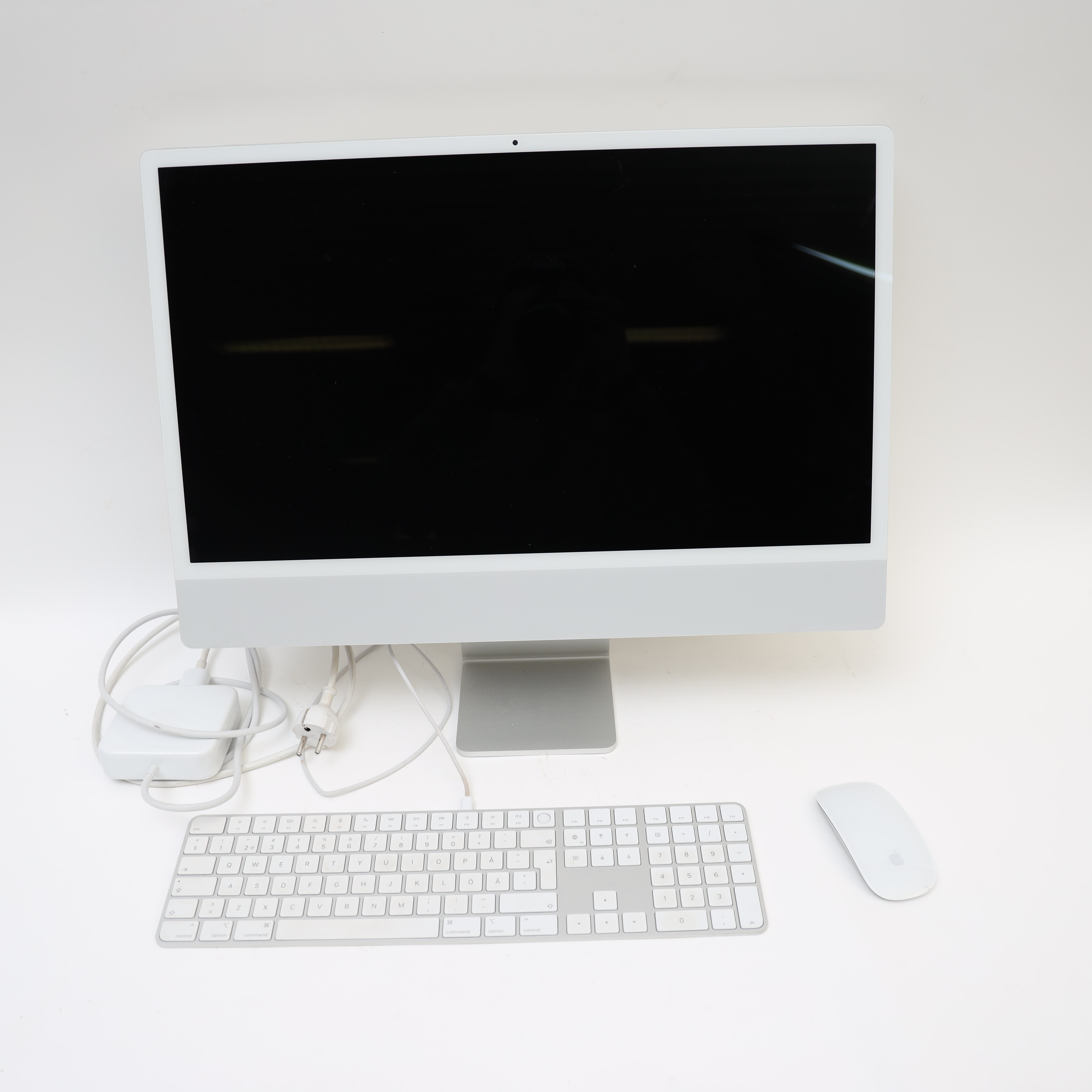 MACBOOK, Apple, modellnumer a2438.