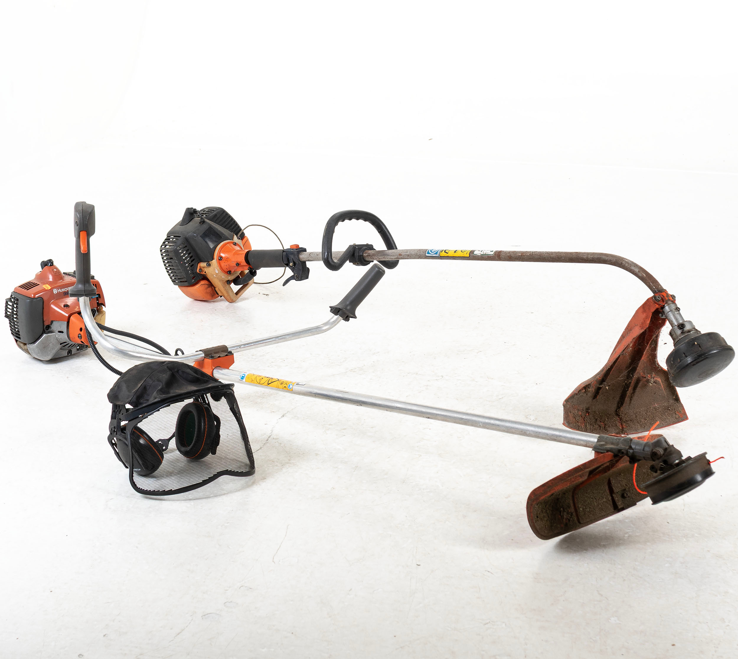 GRÄSTRIMMER, 2st, Husqvarna & Tanaka.