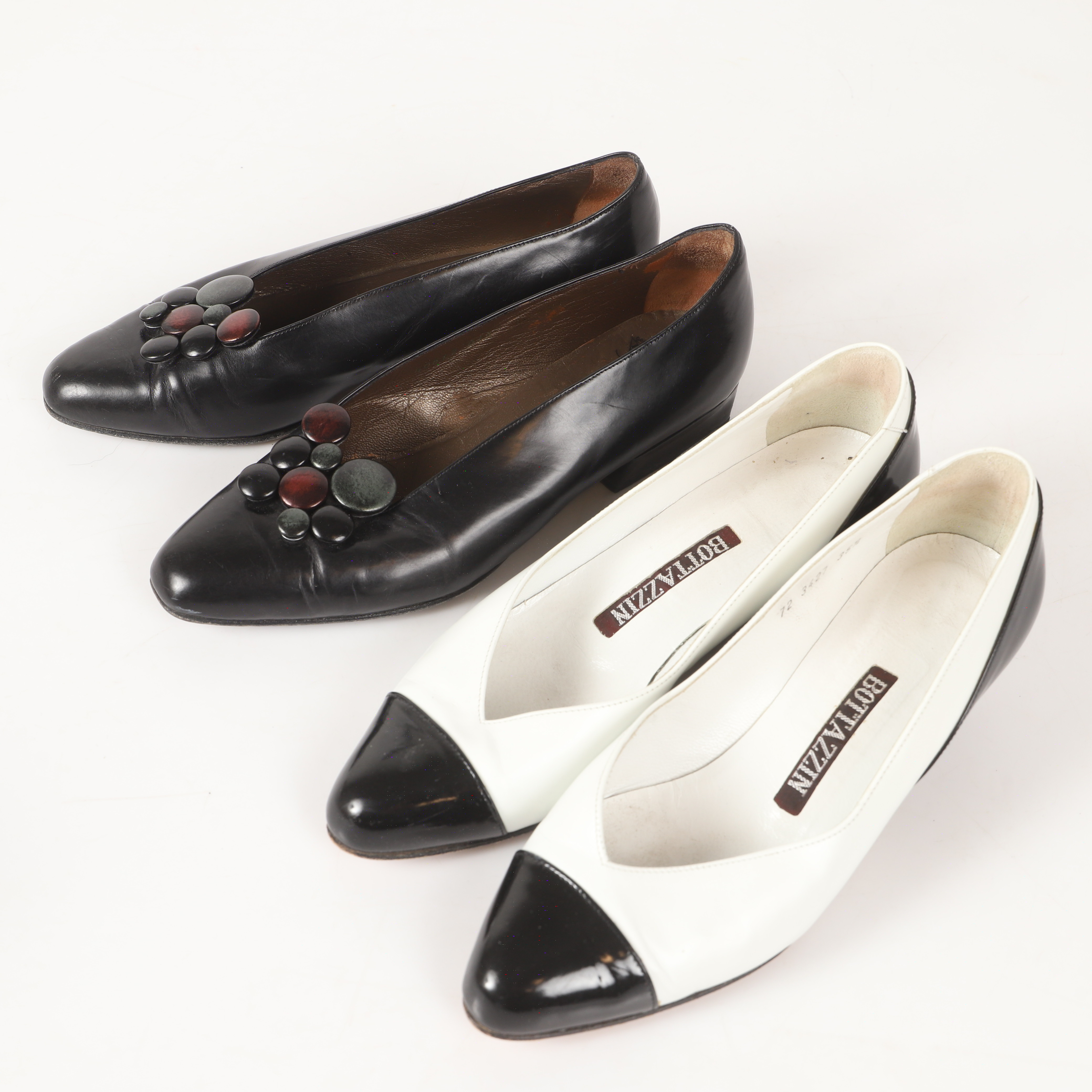 PUMPS, 2 par, skinn, bl. a. Bottazzin, 1980/90-tal.