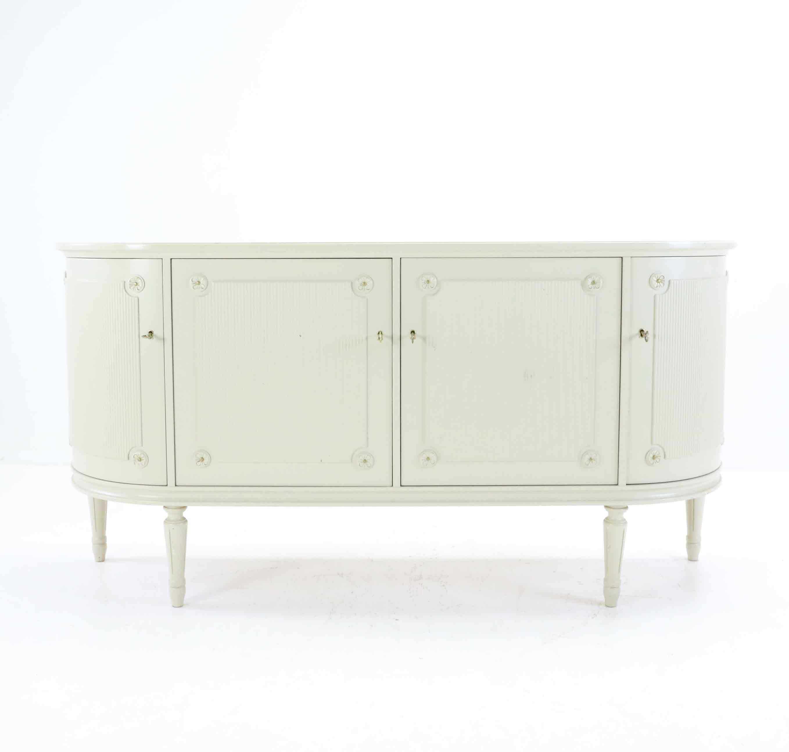 SIDEBOARD, Gustaviansk stil, 1900-tal.
