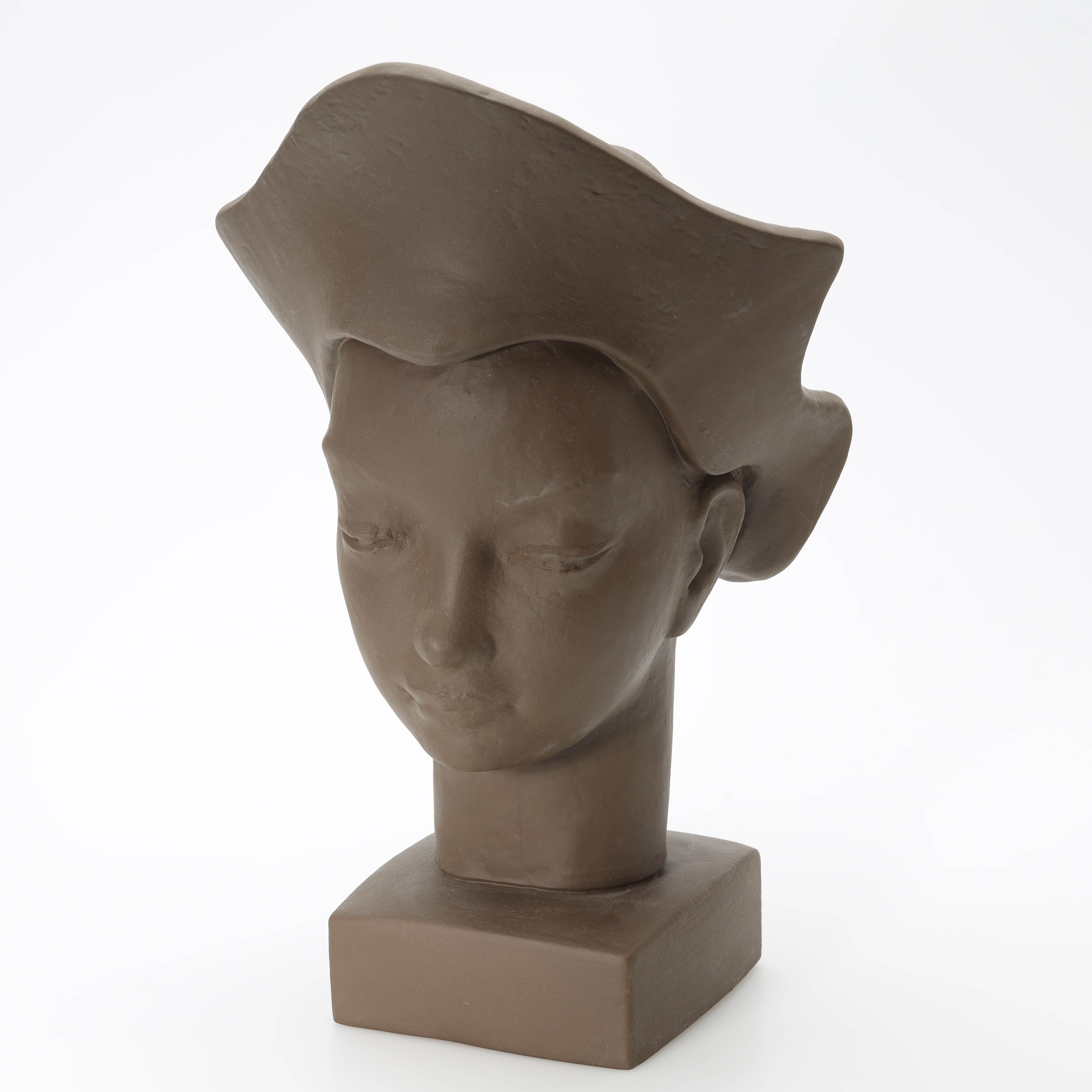 JOHANNES HEDEGAARD. Skulptur, keramik, Aluminia, Danmark.