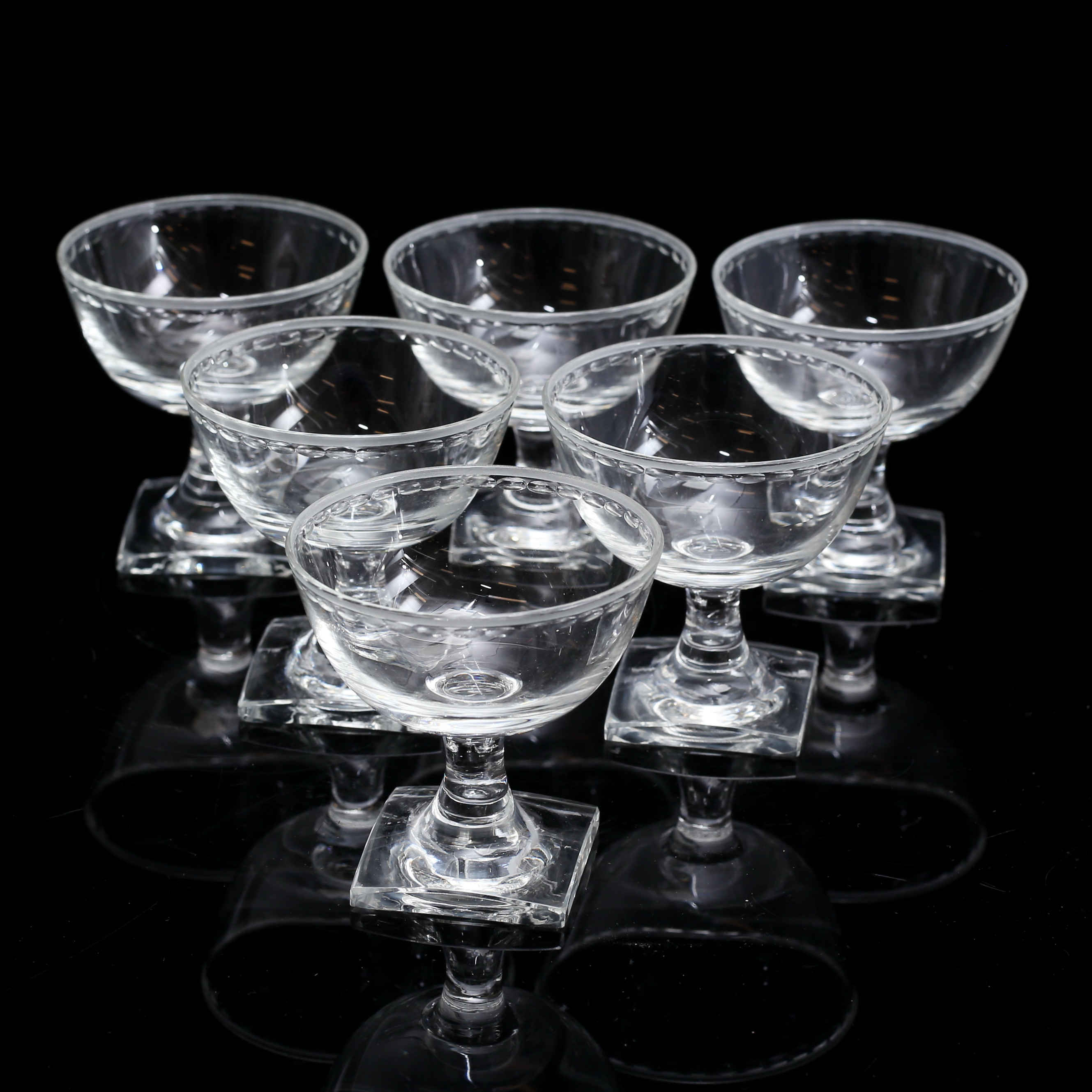 ELIS BERGH. 6 st glas, "Ekeberga Pärlbård", Kosta.