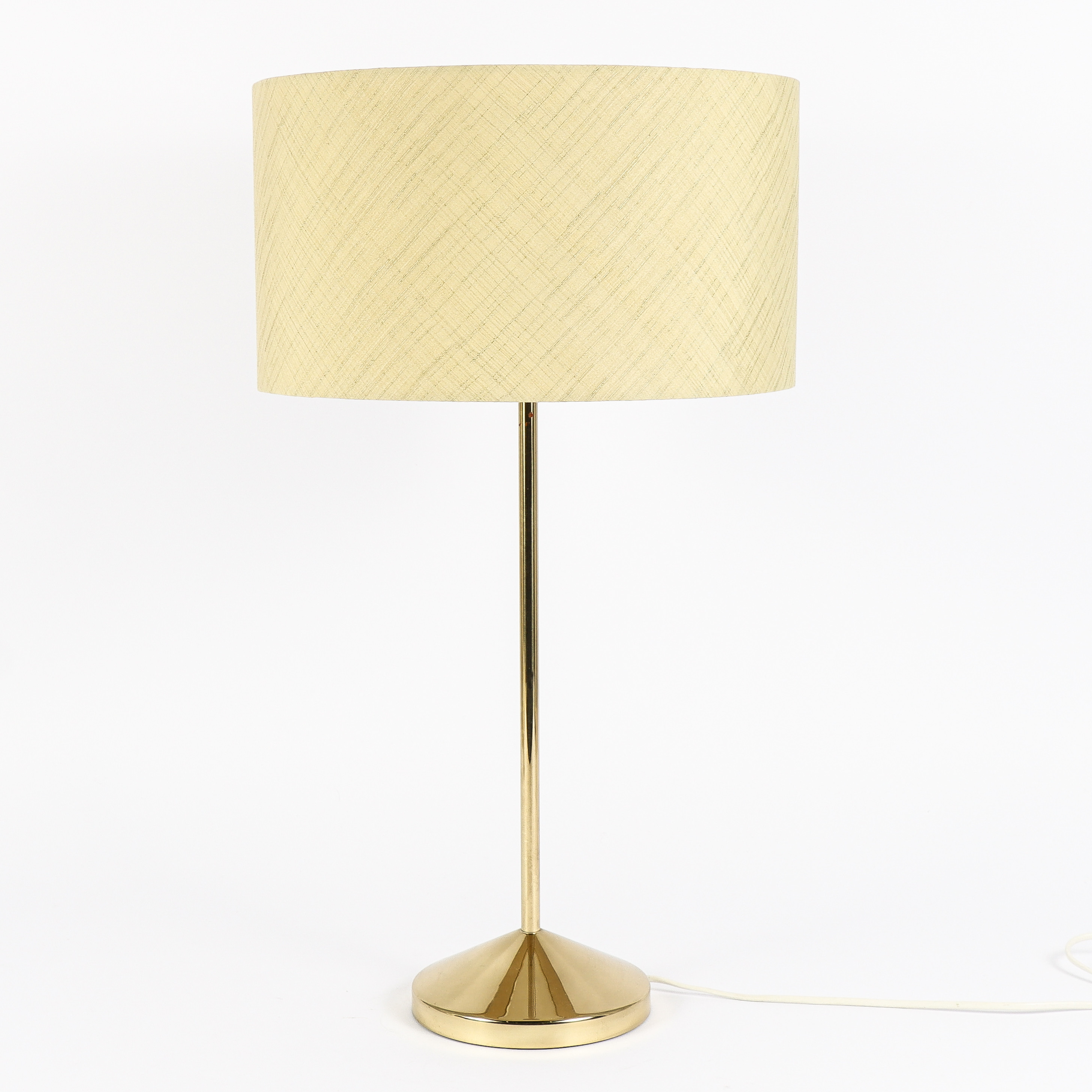 BORDSLAMPA fot i mässing.