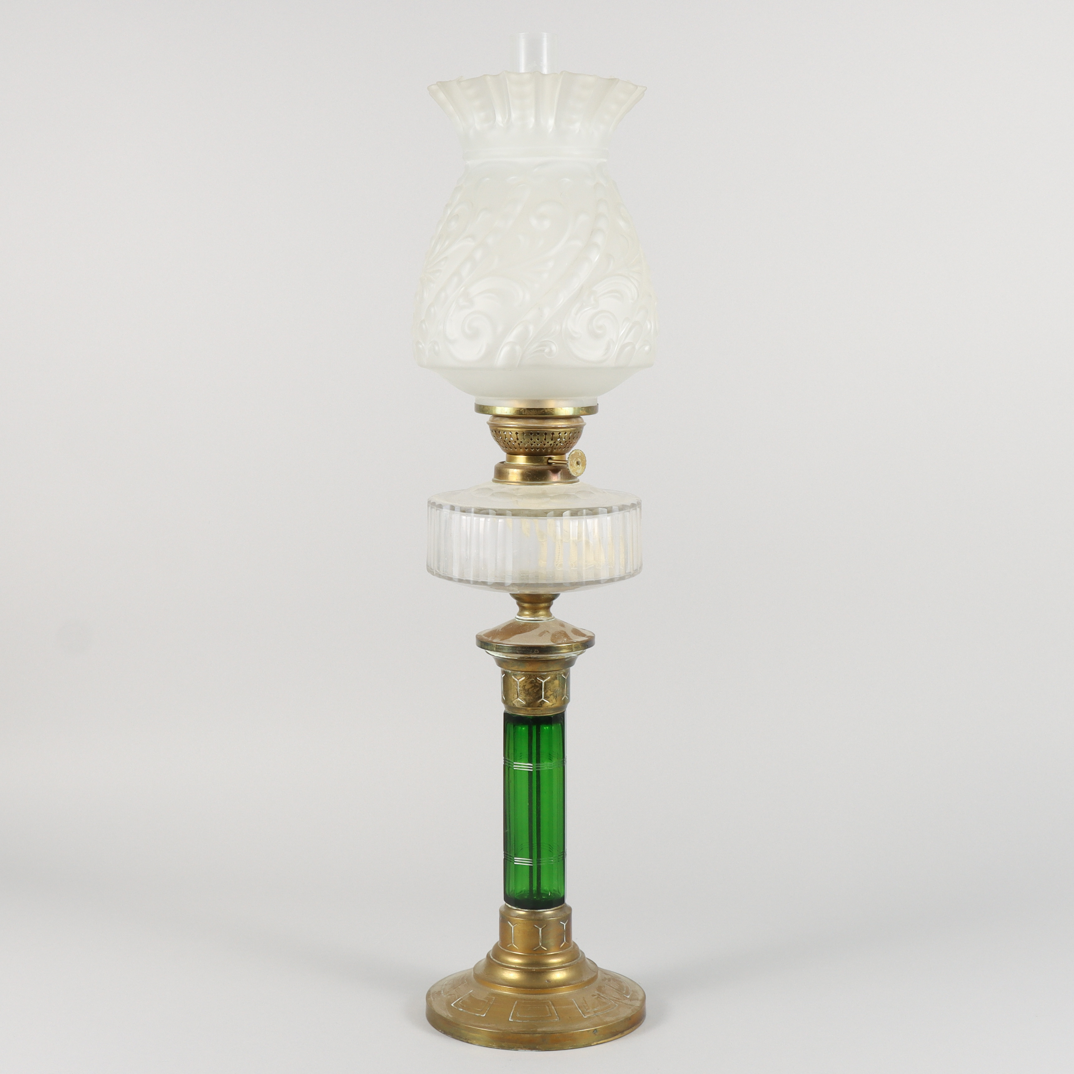 BORDSFOTOGENLAMPA 18/1900-tal, fot i glas och mässing.