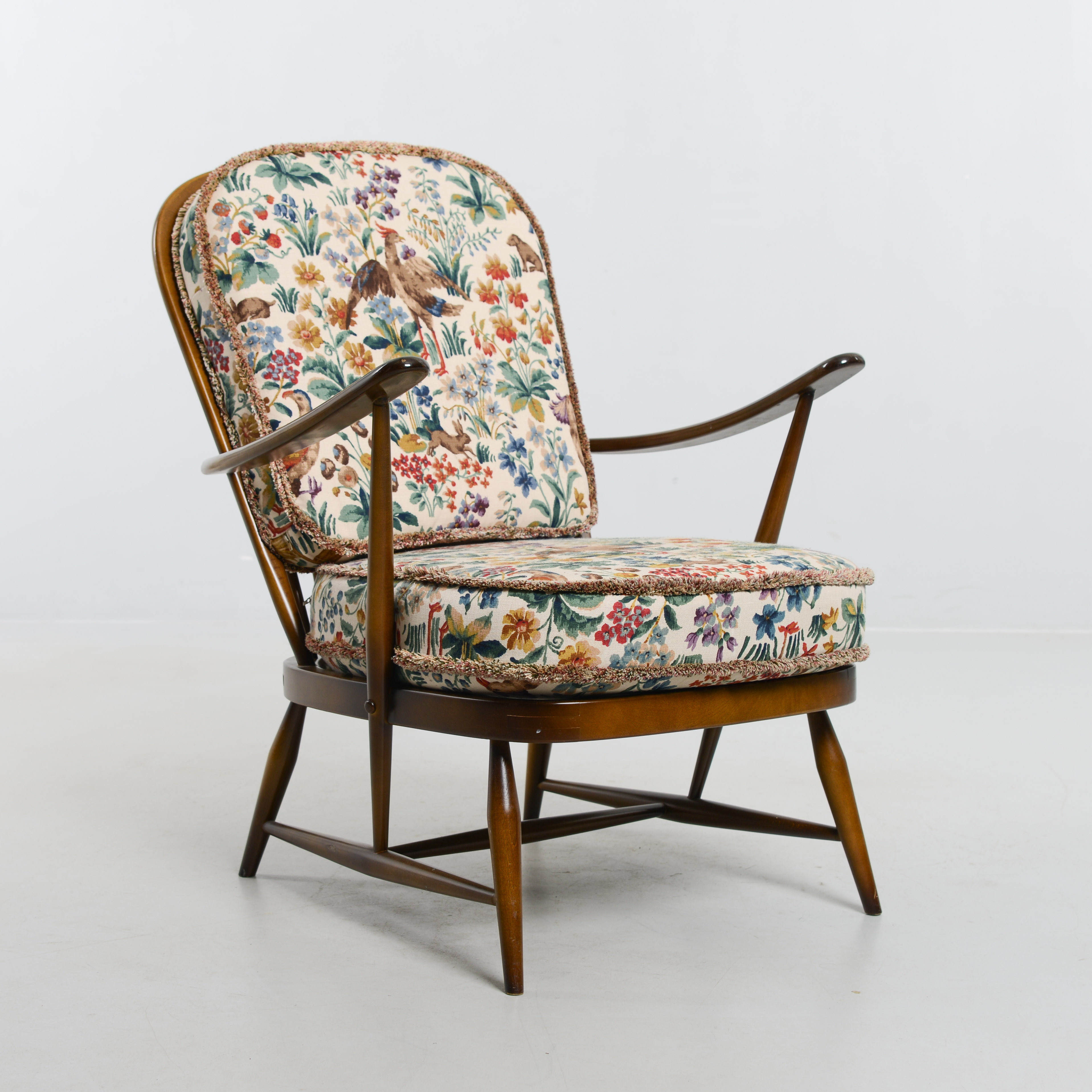 LUCIAN ERCOLANI. Fåtölj, Ercol, 1900-talets andra del.