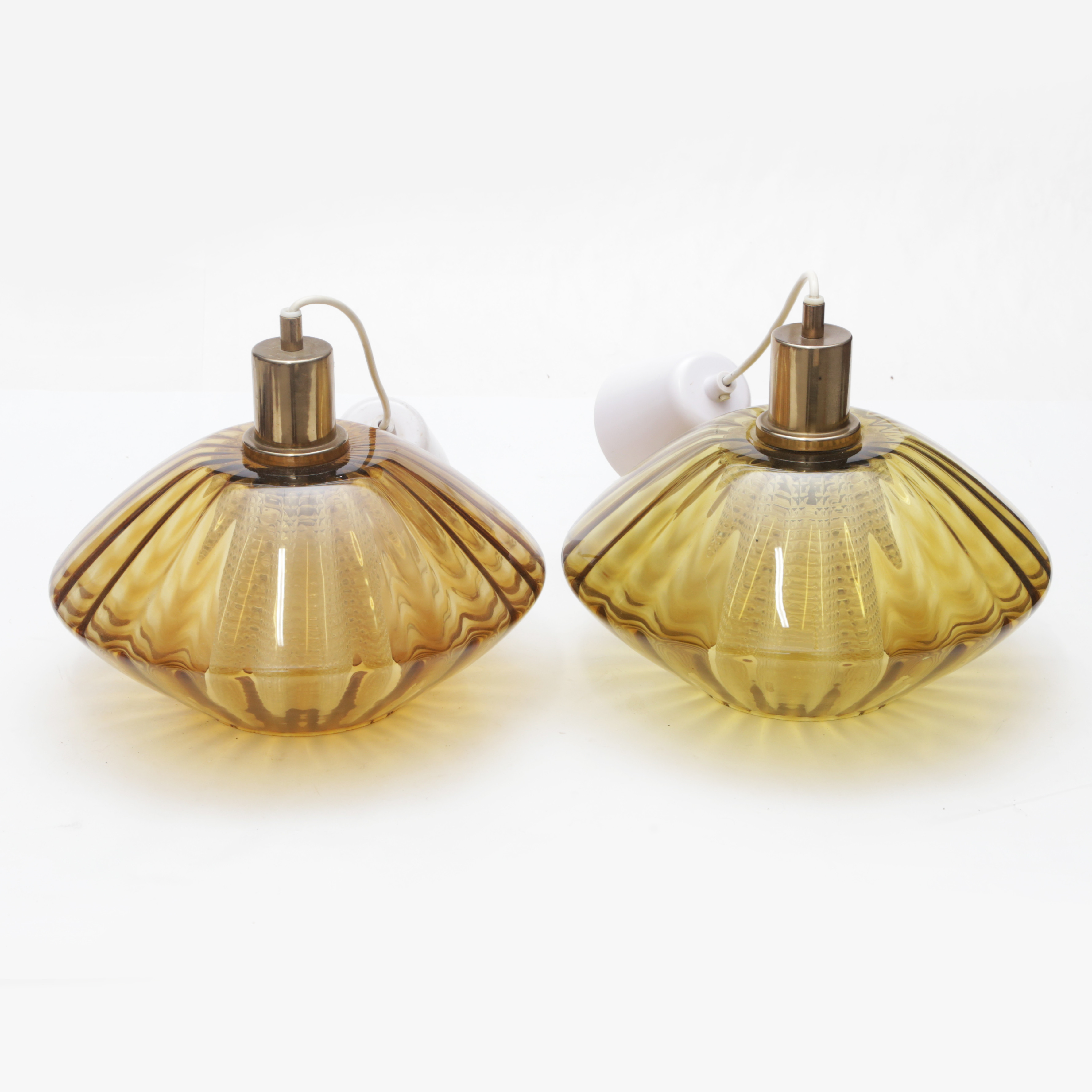 TAKLAMPOR, 2 st, glas/metall. Sannolikt Carl Fagerlund.
