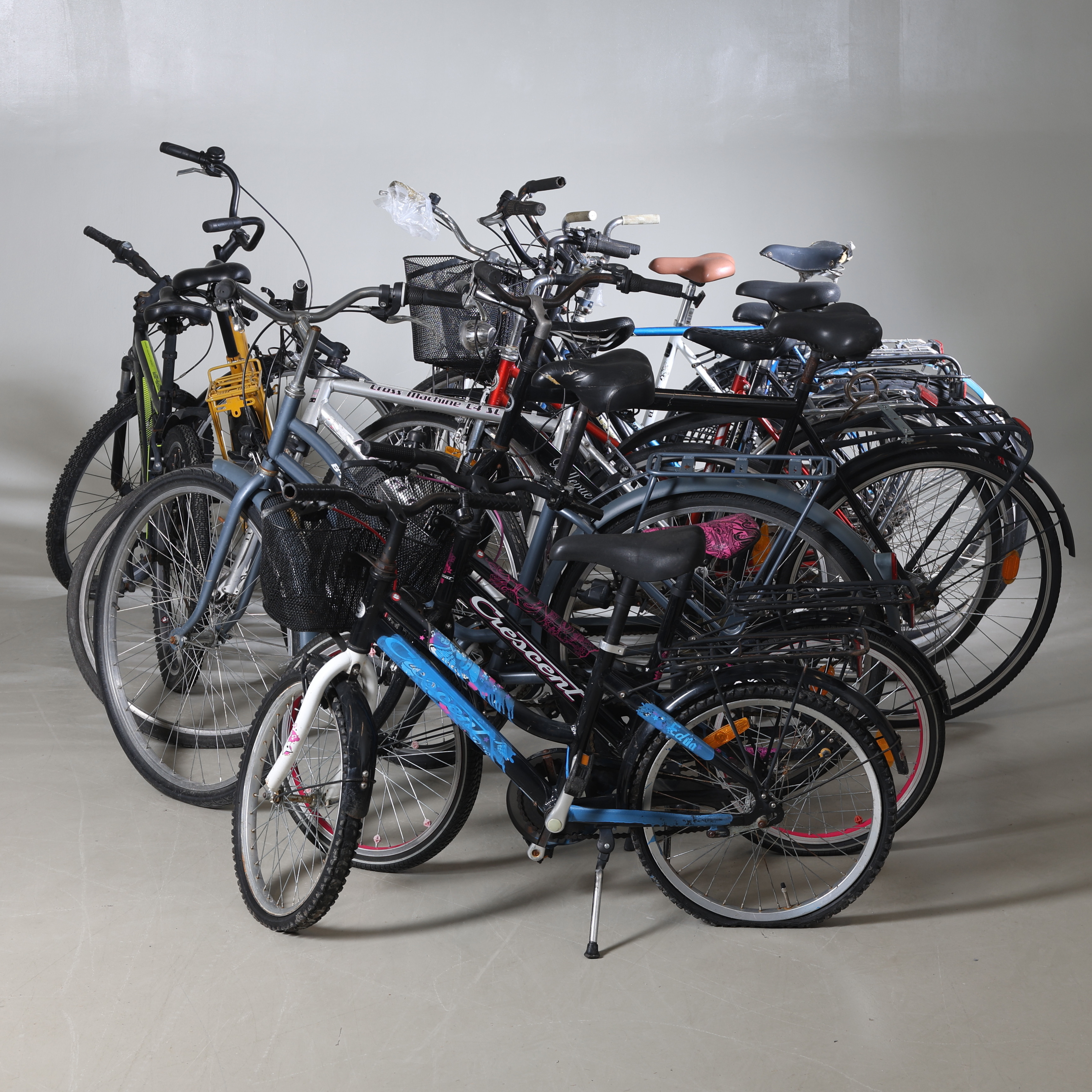 CYKLAR, 12 st, olika fabrikat, 16-28".