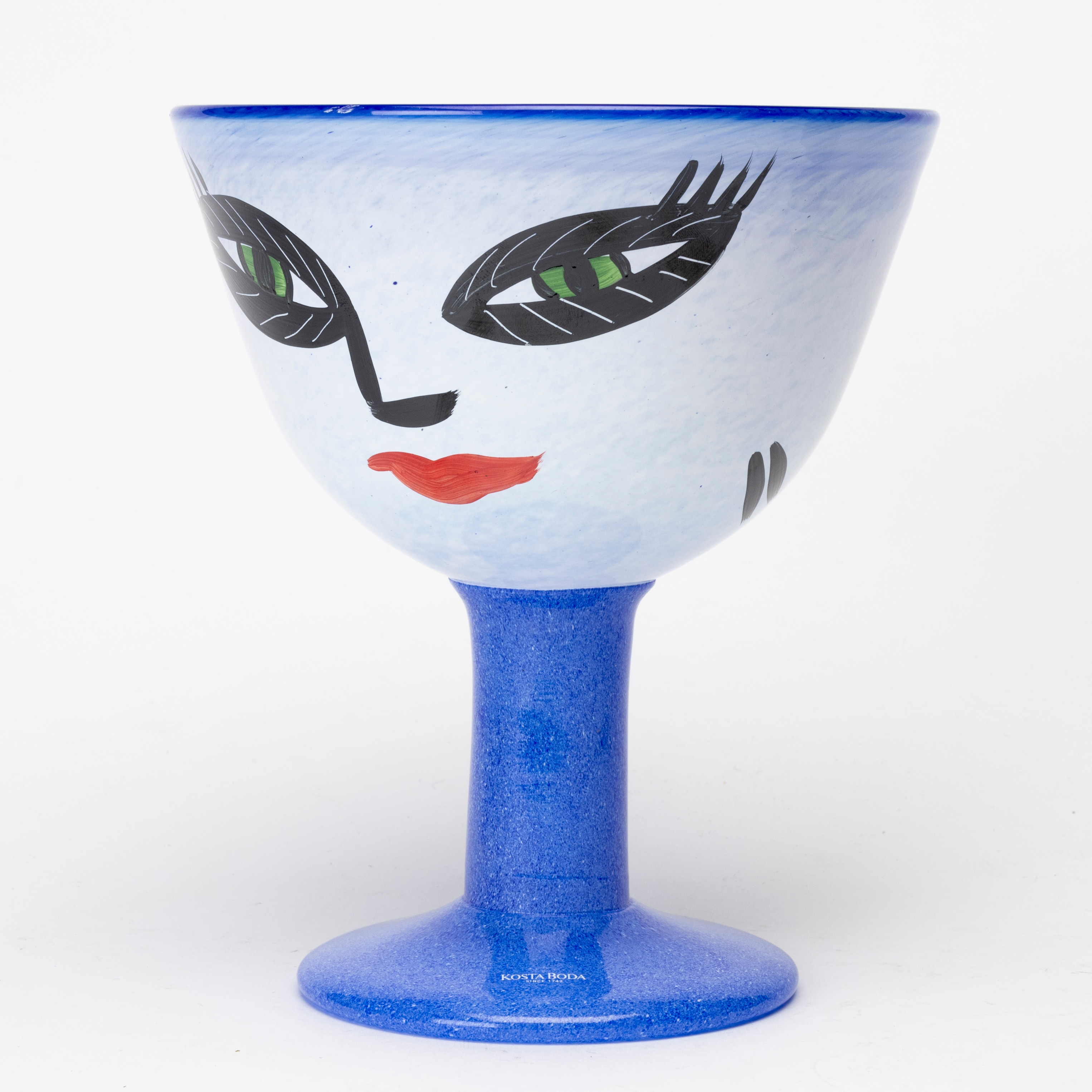 ULRICA HYDMAN-VALLIEN. Skål på fot, glas, "Open Minds", formgiven 1986, signerad, numrerad samt etikettmärkt, Kosta Boda.