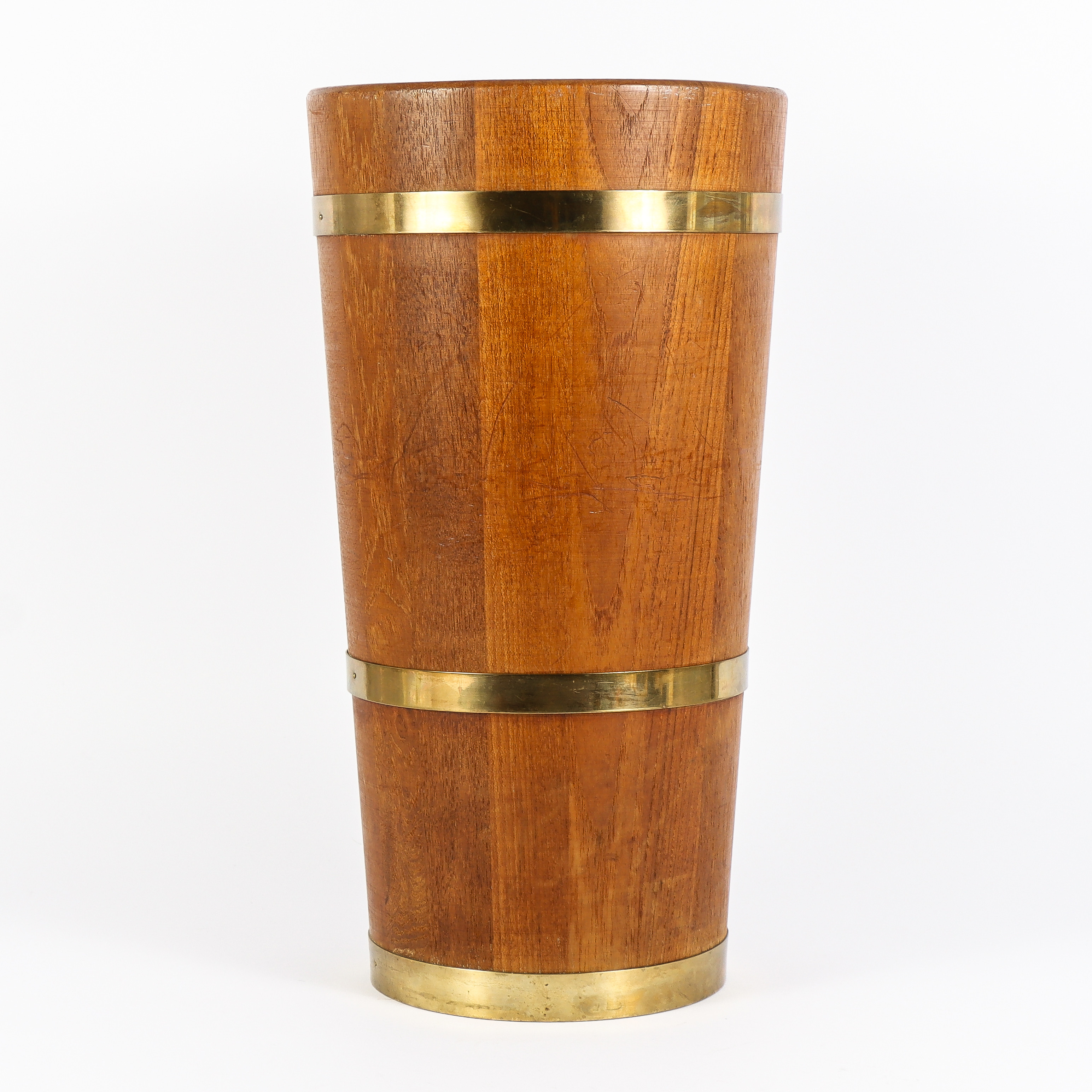 PARAPLYSTÄLL teak och mässing.