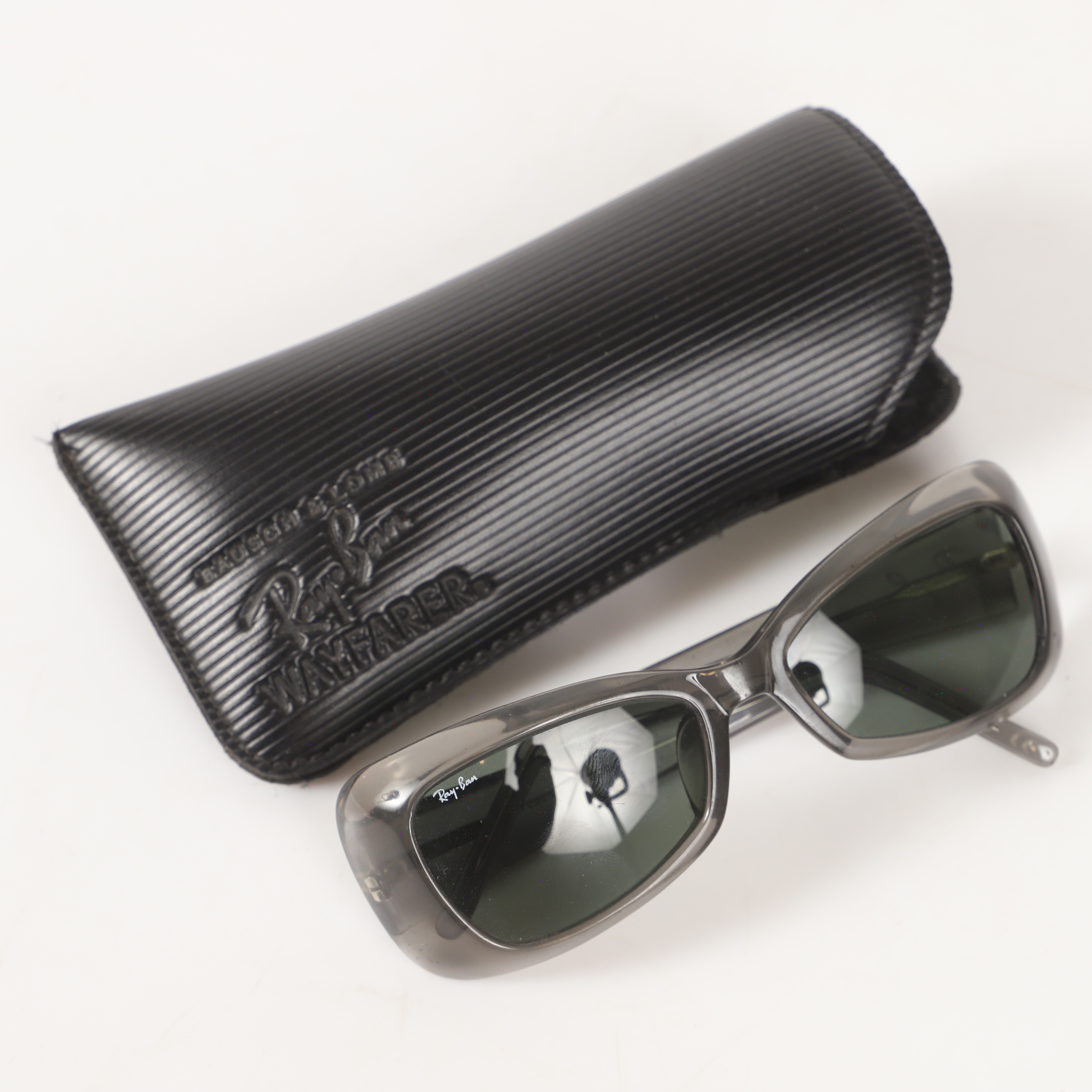 SOLGLASÖGON, plast, Ray-Ban.