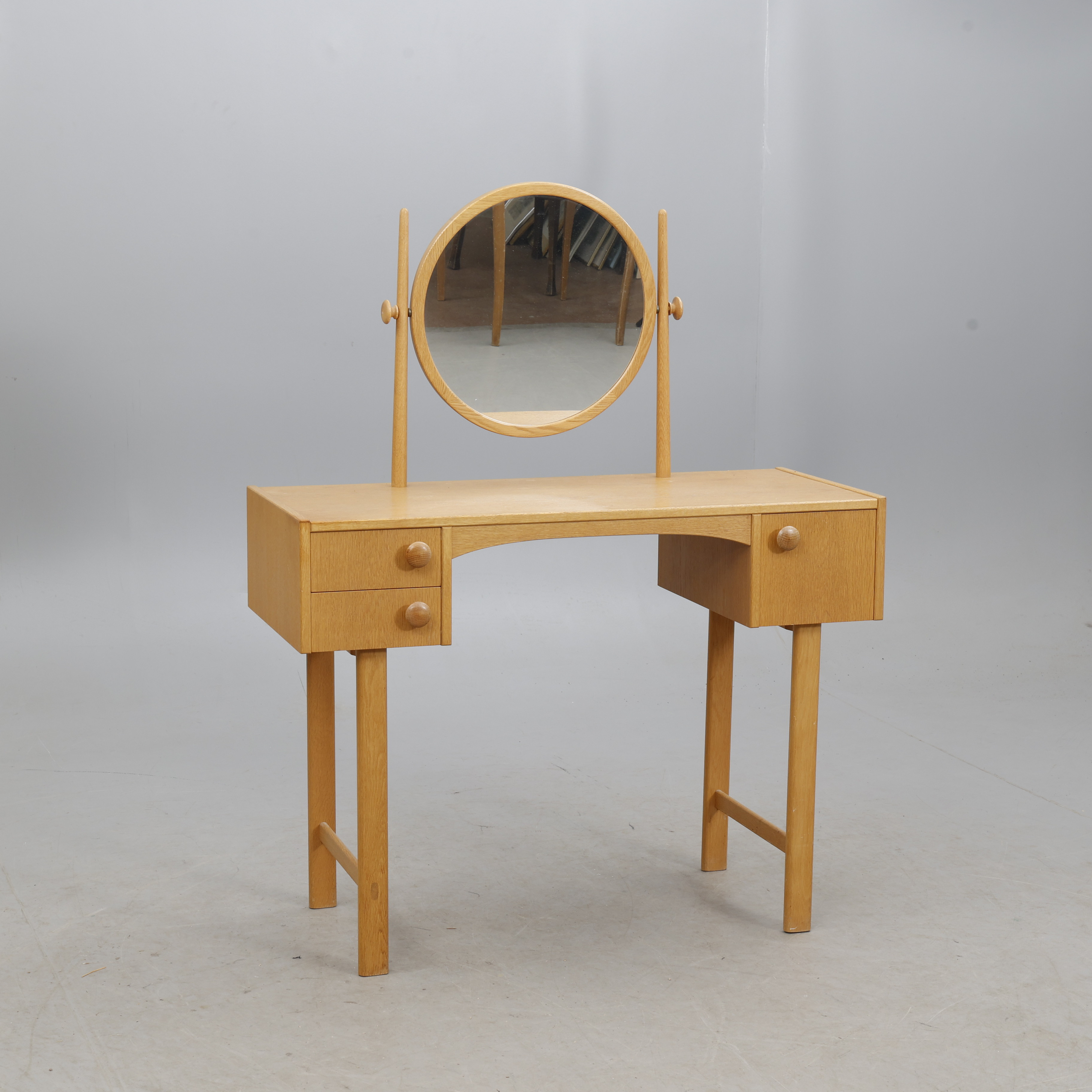 SVEN ENGSTRÖM. SMINKBORD, " Casino ", Tingströms bra bohag, ek, 1960-tal.