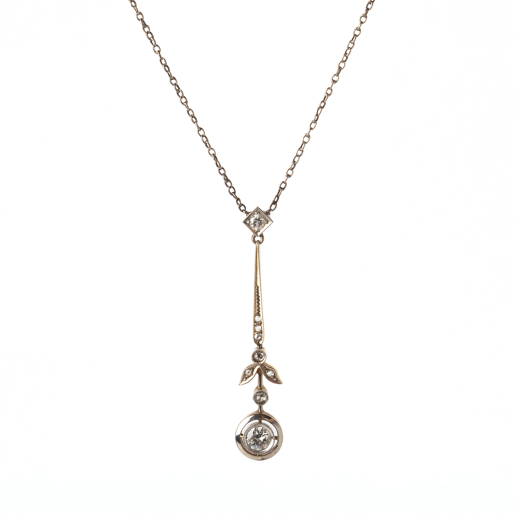 COLLIER, 18K guld och silver med gammalslipade och rosenslipade diamanter.