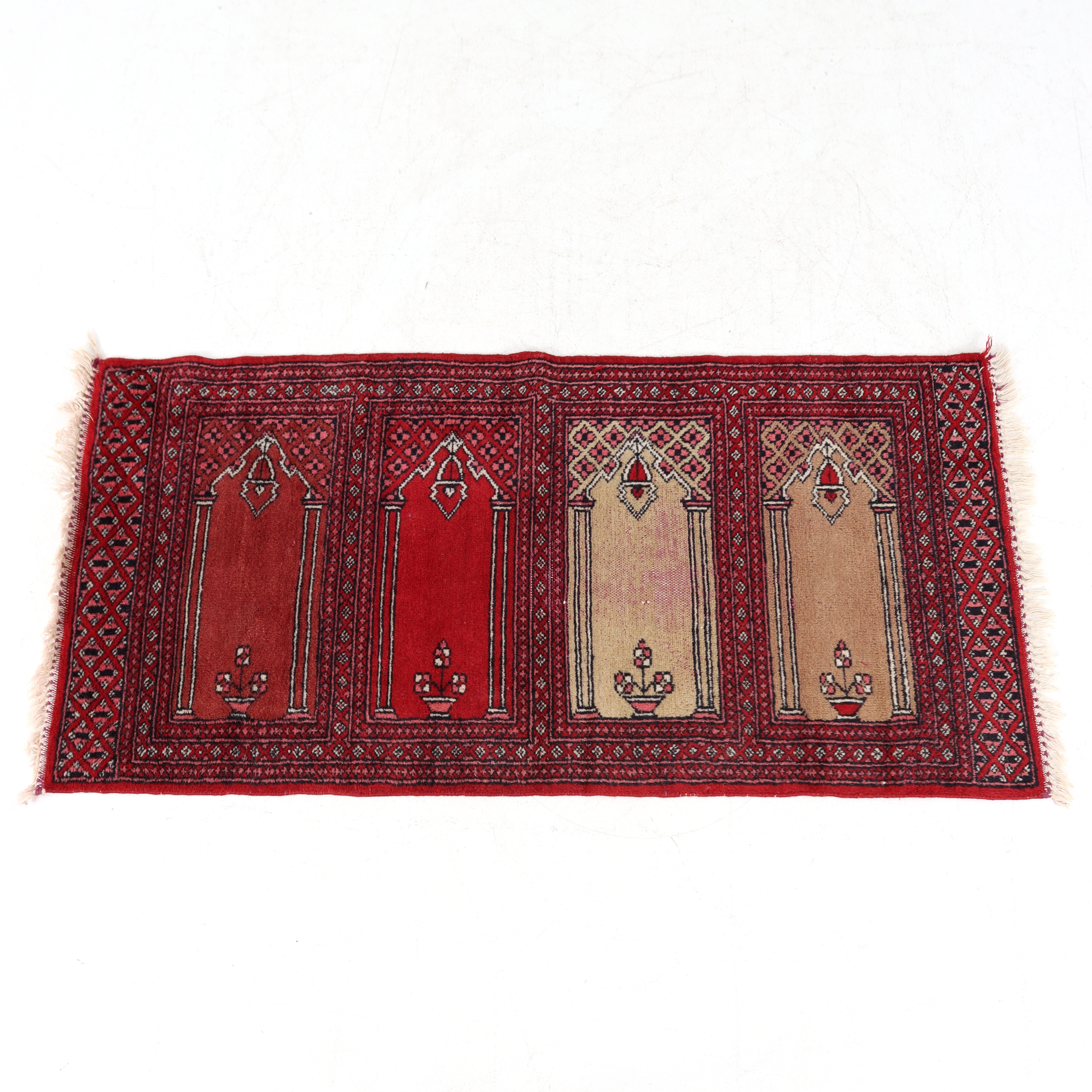 BÖNEMATTA, orientalisk, ca 149 x 76 cm.