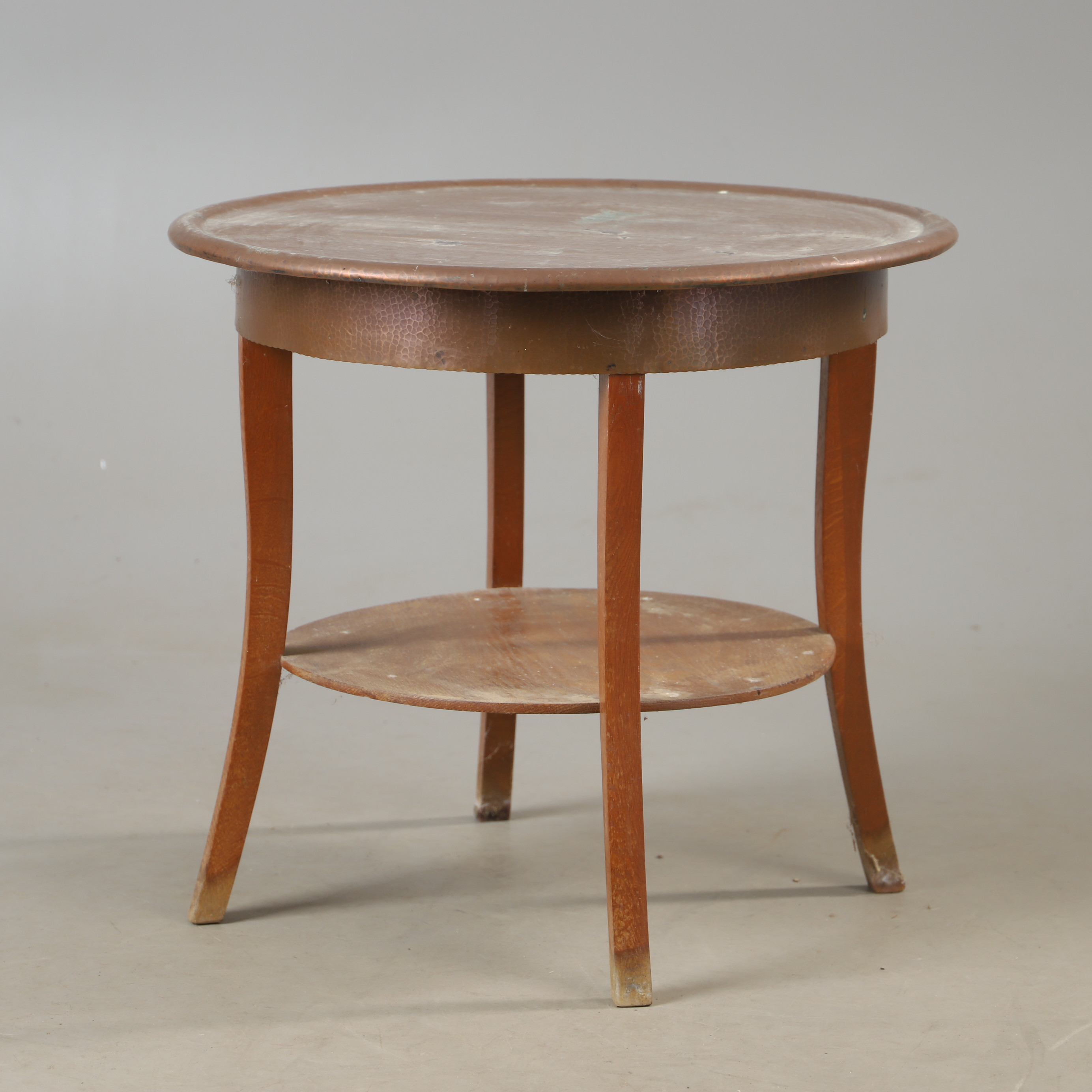 RÖKBORD, koppar och ek, 1900-talets första hälft.