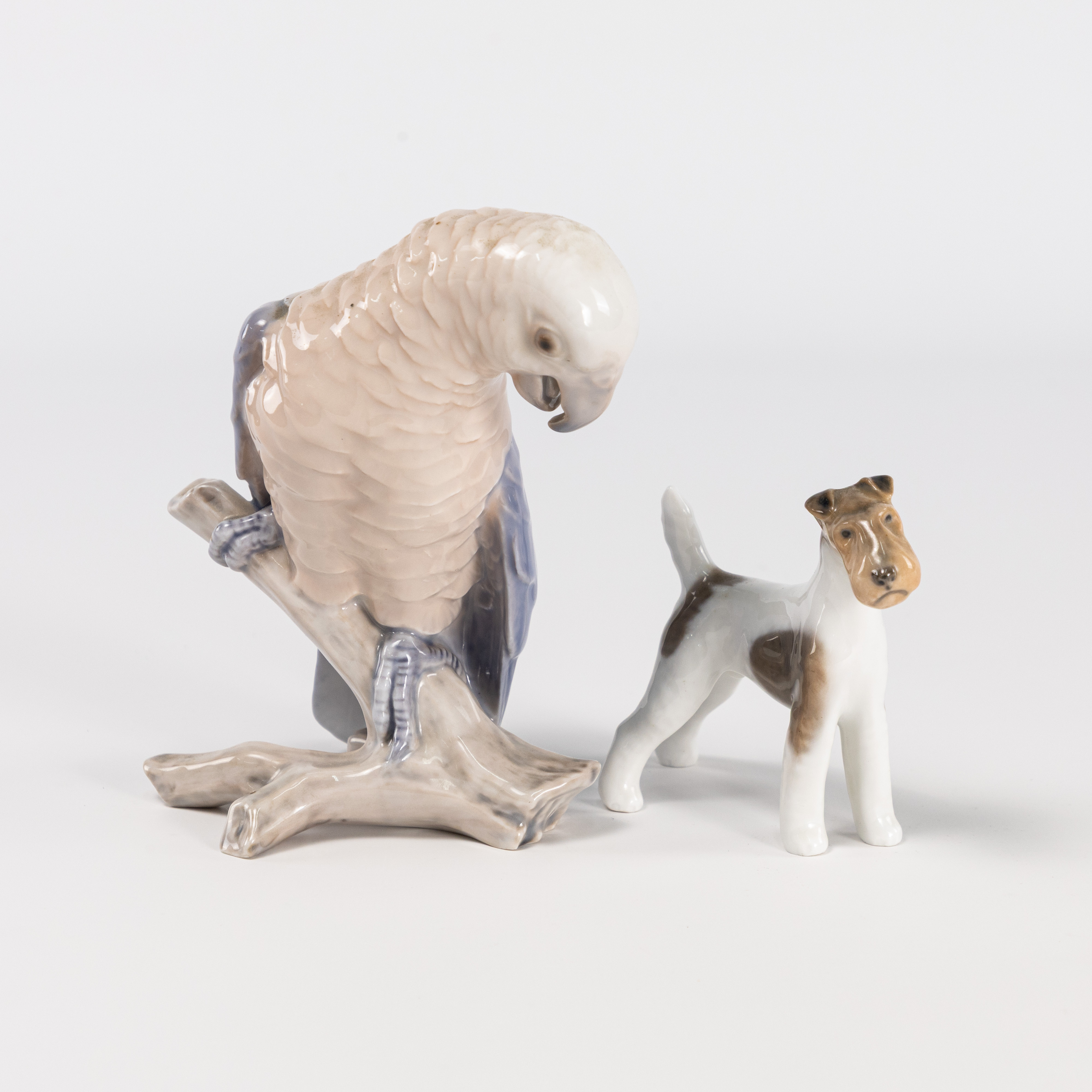 FIGURINER. 2 st, porslin, Bing & Gröndahl, Royal Copenhagen, Danmark.