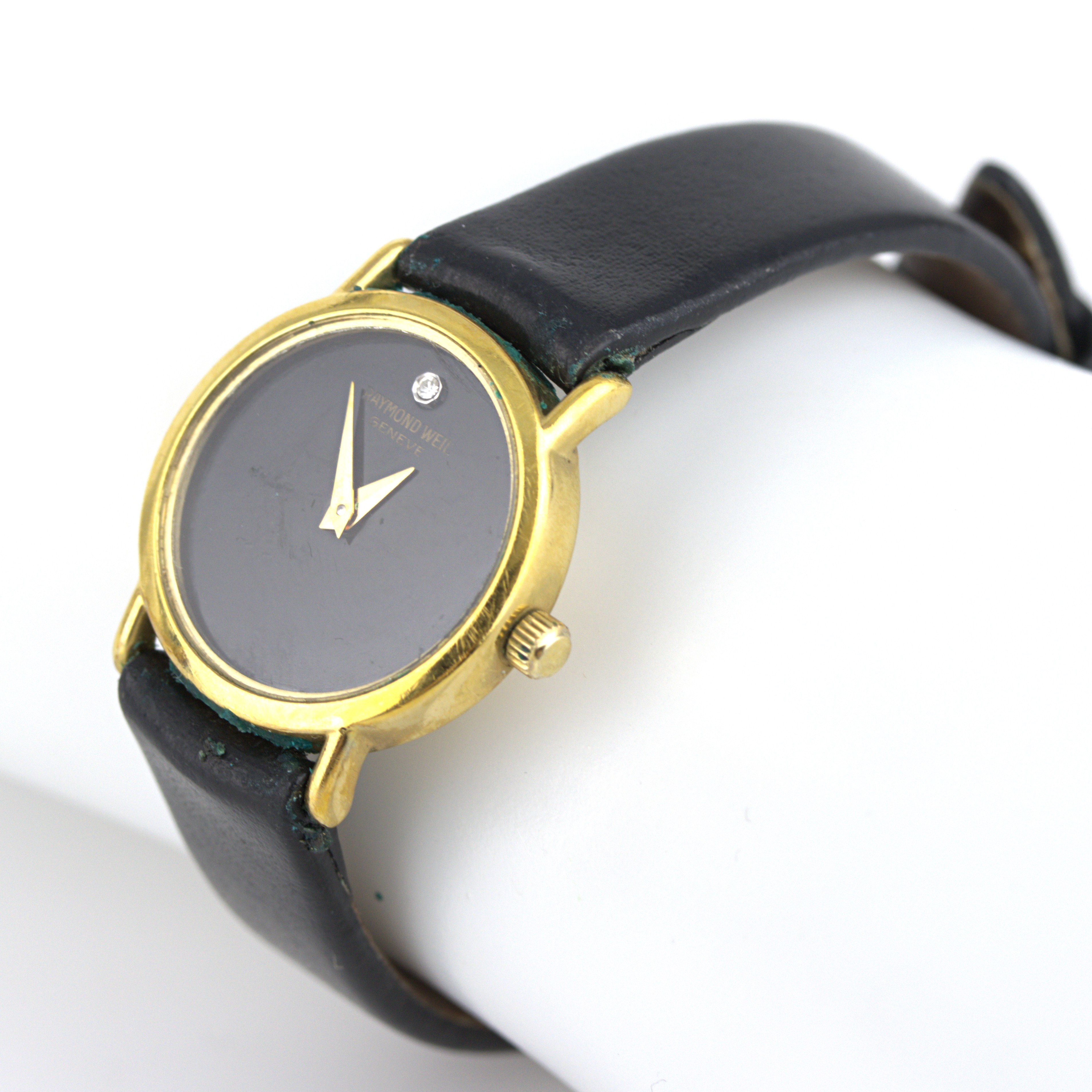 RAYMOND WEIL. Armbandsur, dam, guldpläterad stål, quartz, läderarmband original.