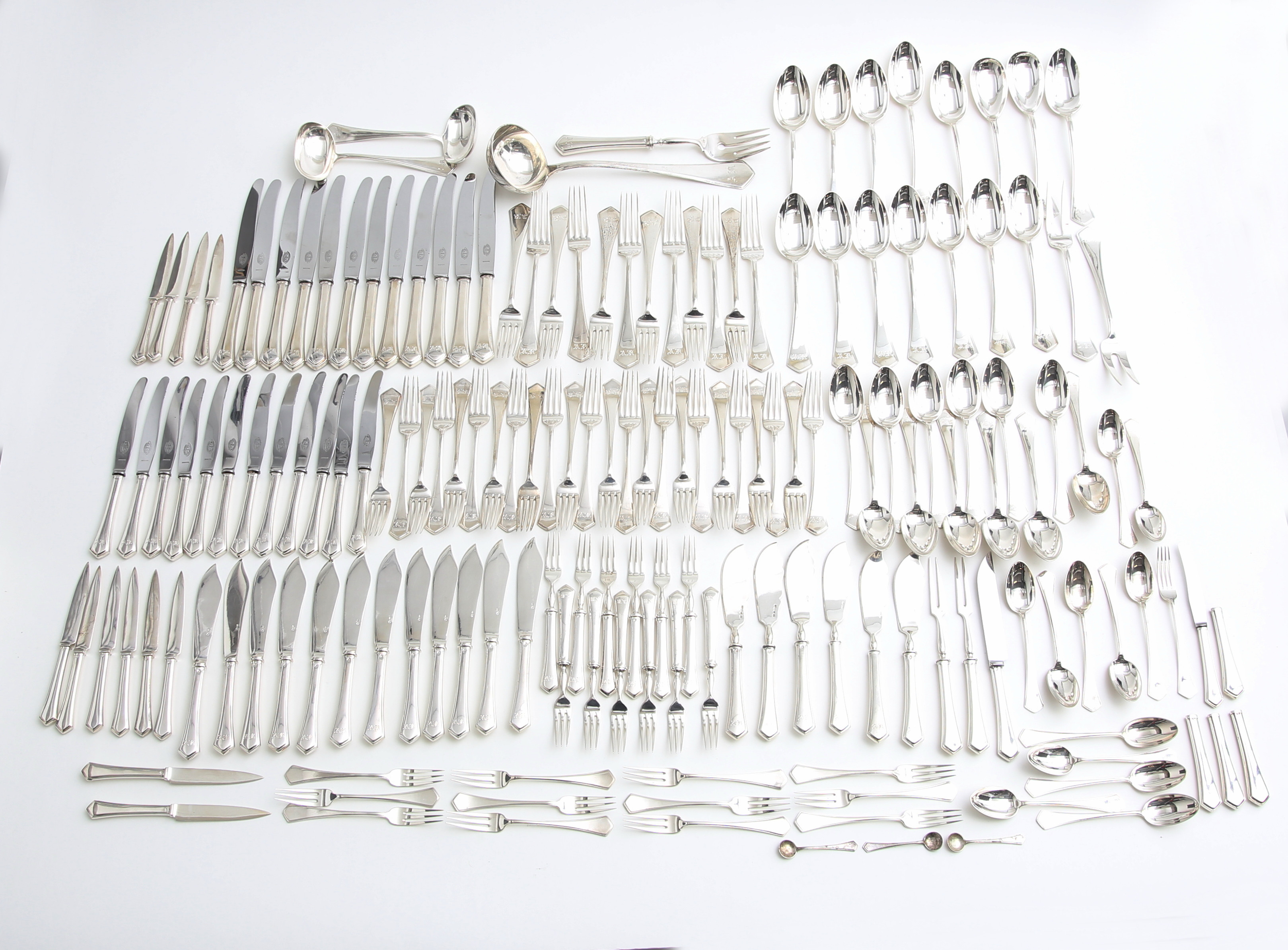 BESTICKSUPPSÄTTNING, 171 delar, silver, Frankrike, 1800/1900-tal.