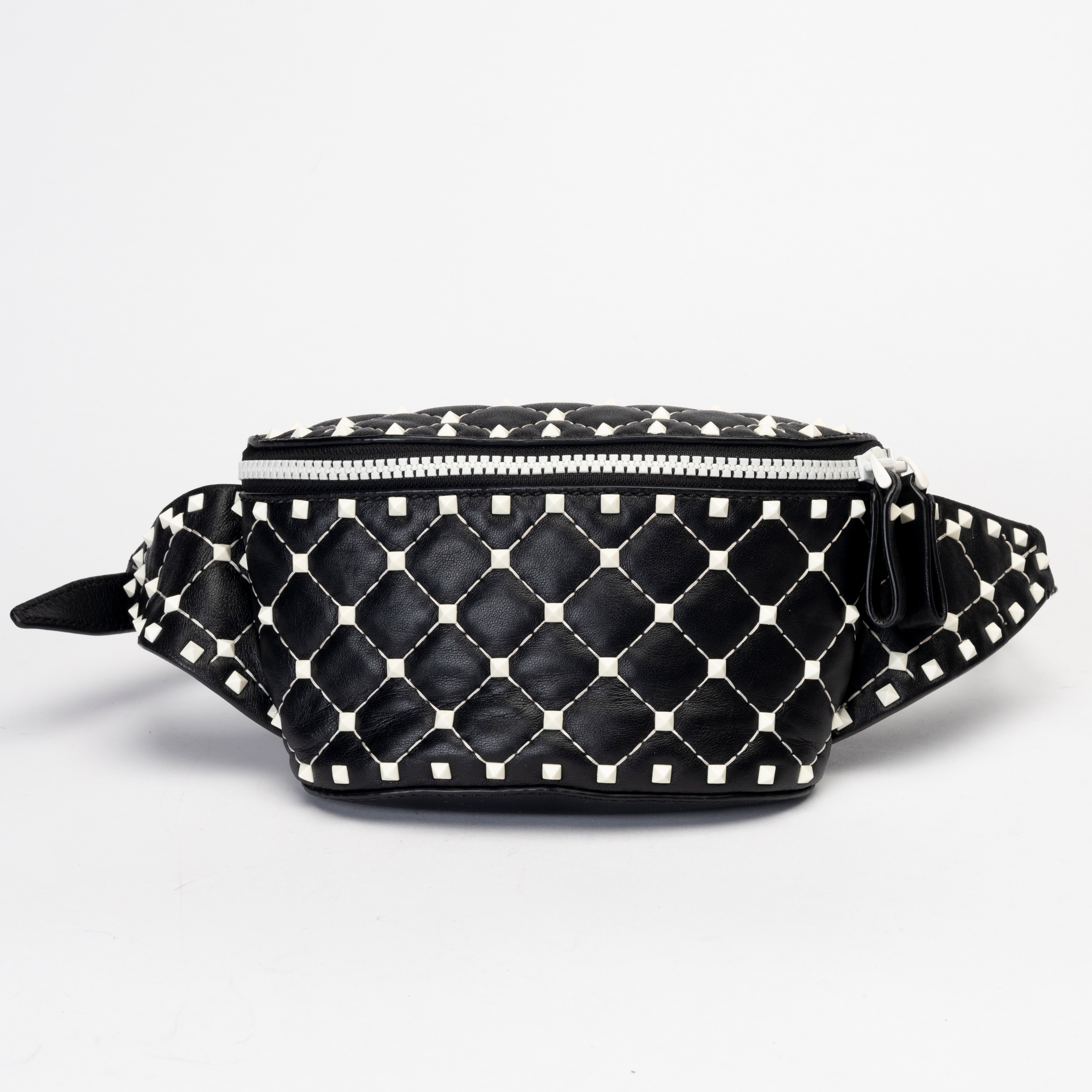 VALENTINO. Midjeväska, Rockstud Spike Belt bag/ Bumbag. special edition Resort 2018 Free Rockstud Collection.