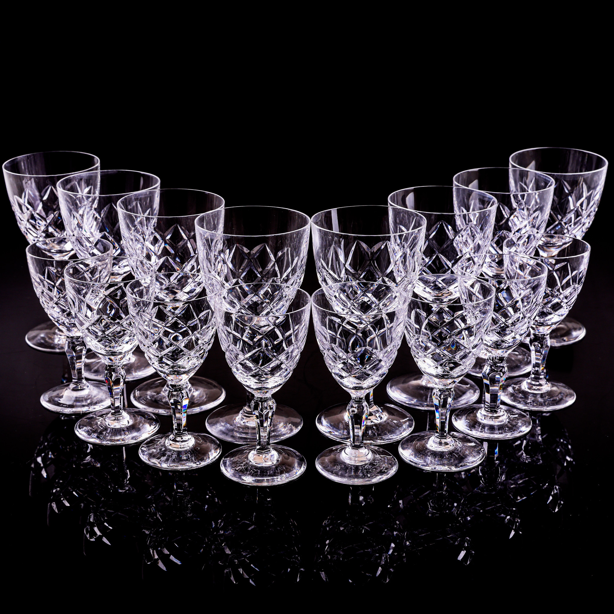 GUNNAR CYRÉN. Glas, 16 delar, "Karolina", Orrefors.