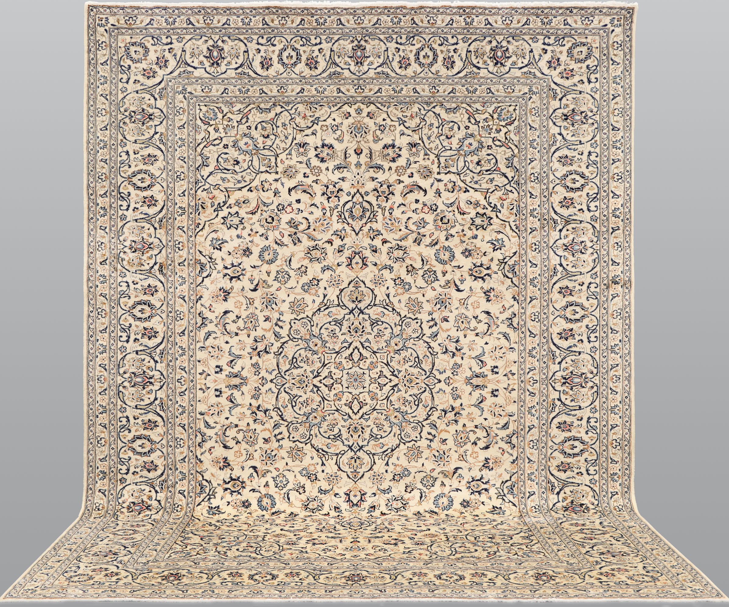 ORIENTMATTA. Ljus Keshan, 394 x 290 cm.