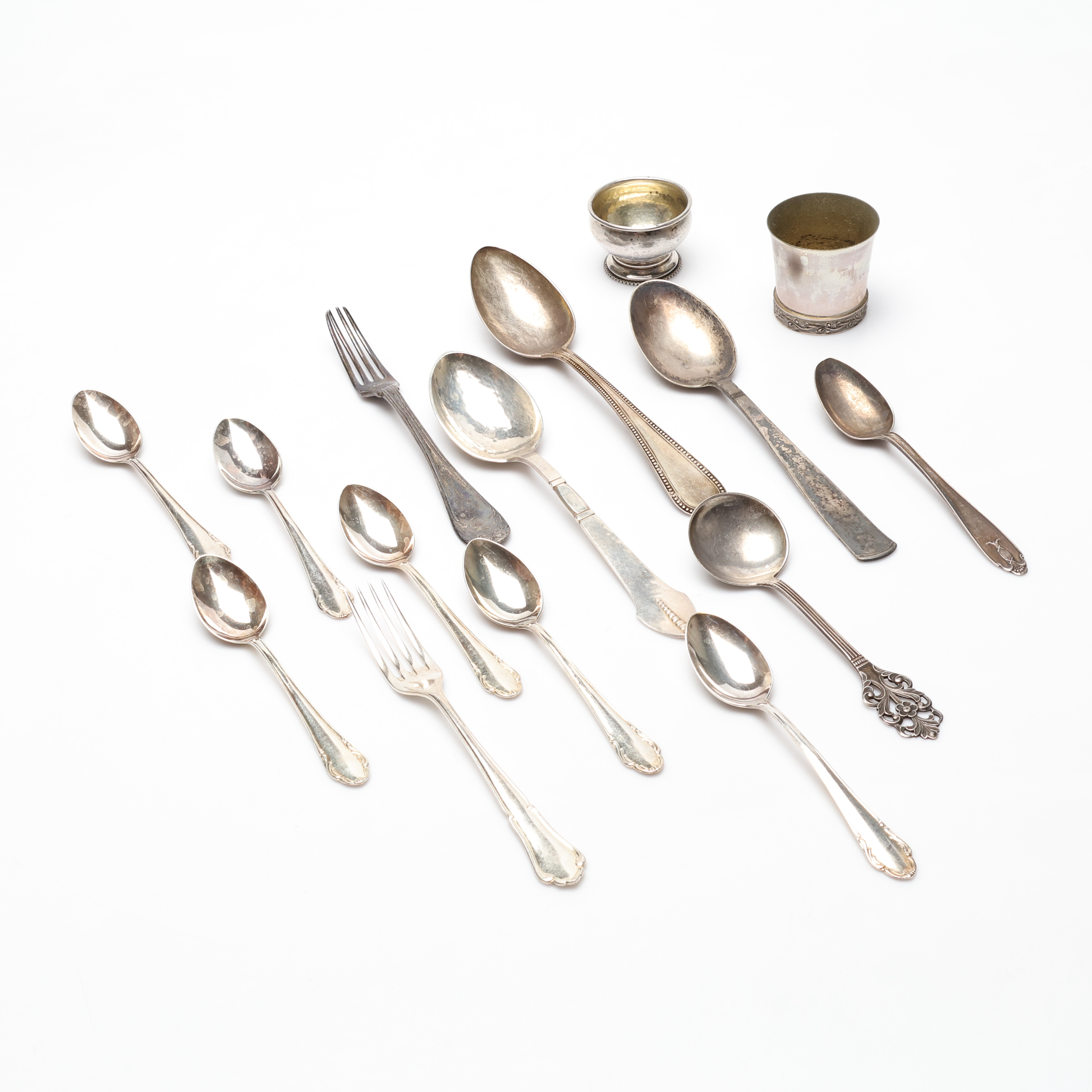 SILVERFÖREMÅL, vikt ca 365 gram.