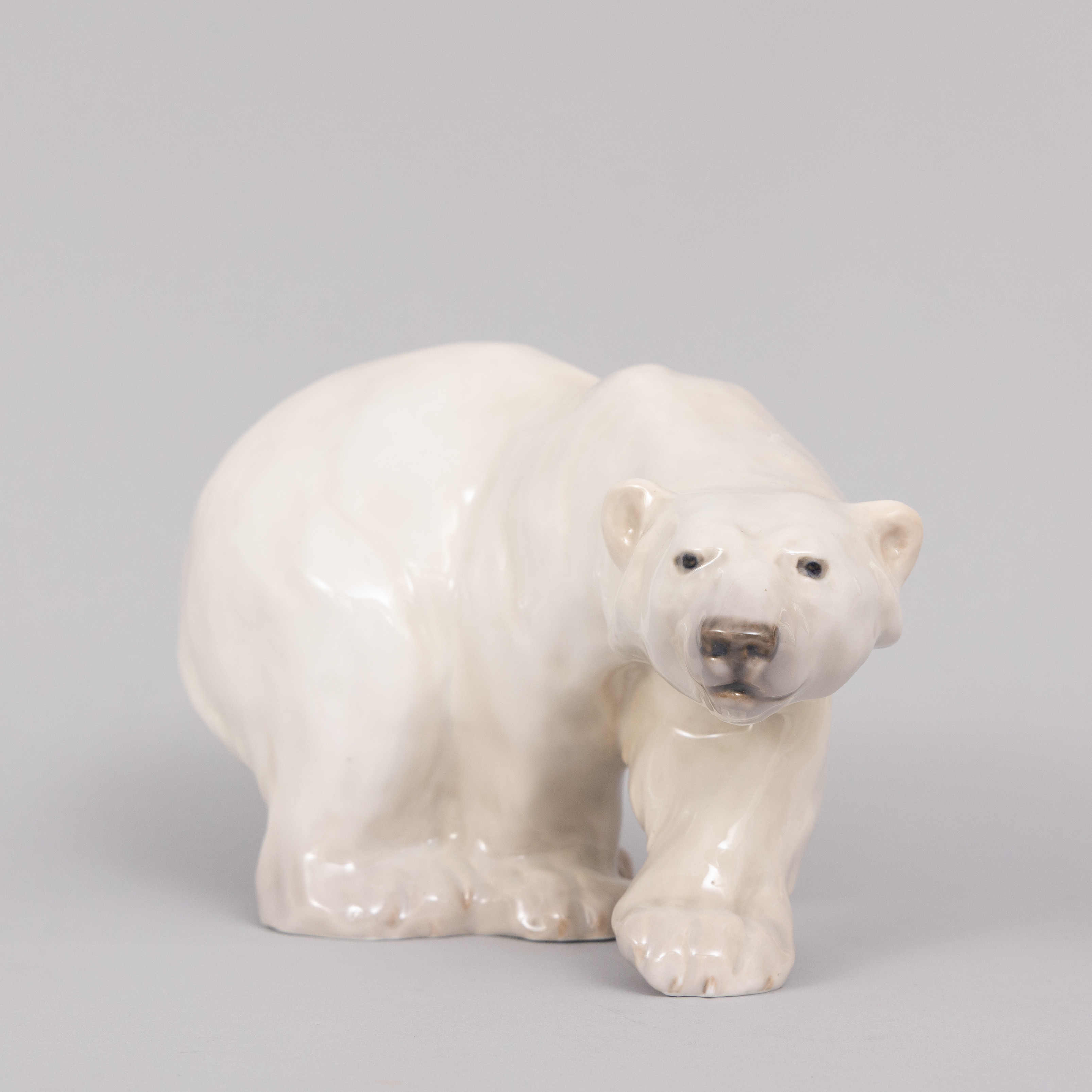 KNUD KYHN. Figurin, isbjörn, porslin, Royal Copenhagen, Denmark.