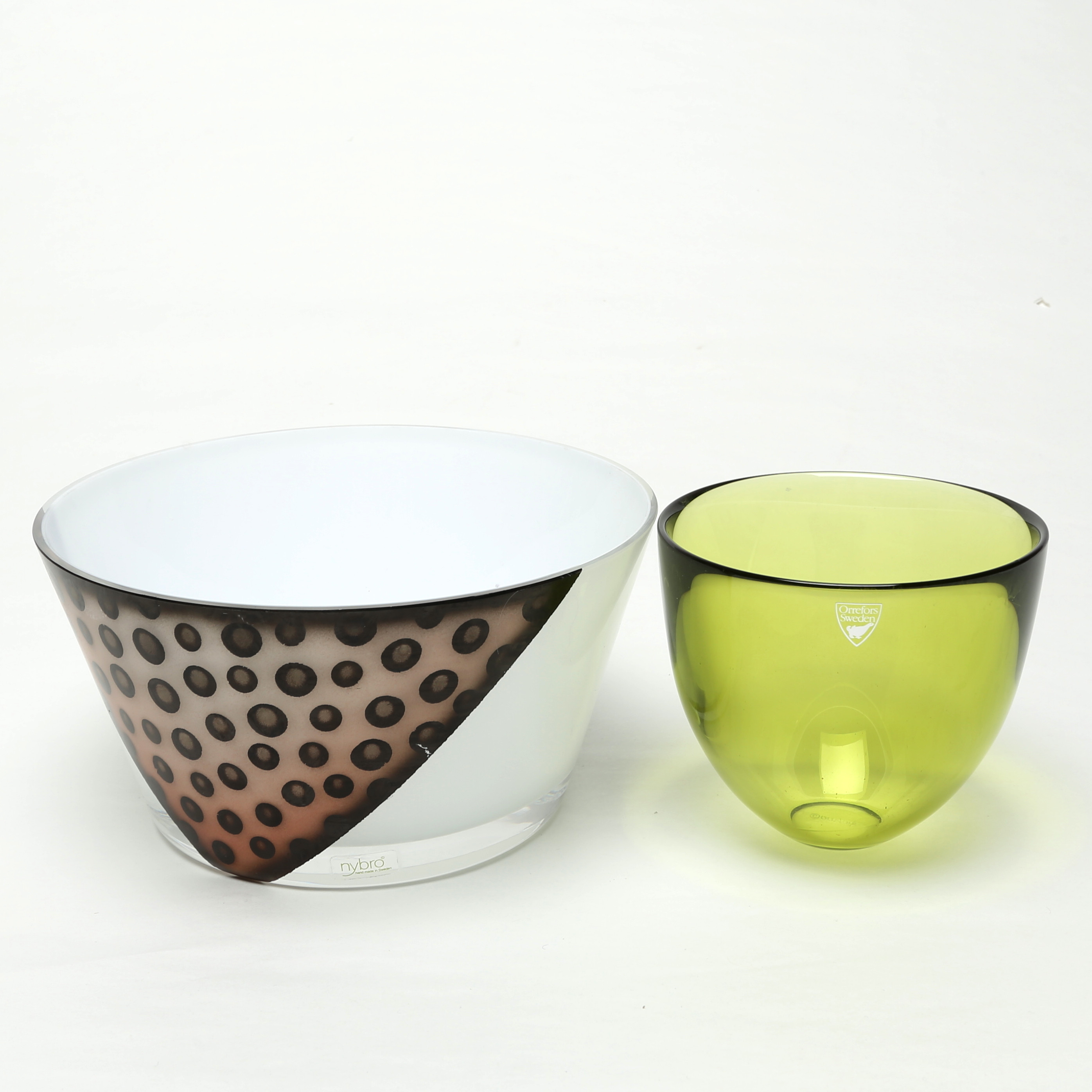 SKÅLAR 2 st, glas, Orrefors och Nybro.