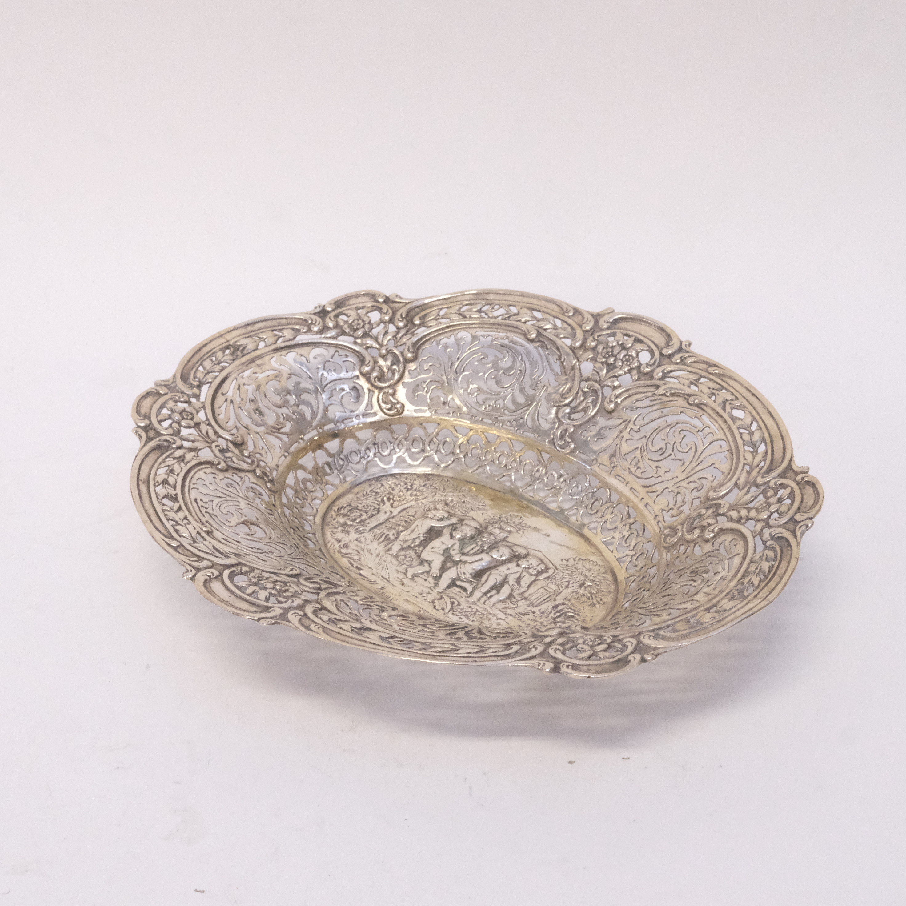SKÅL, SILVER.