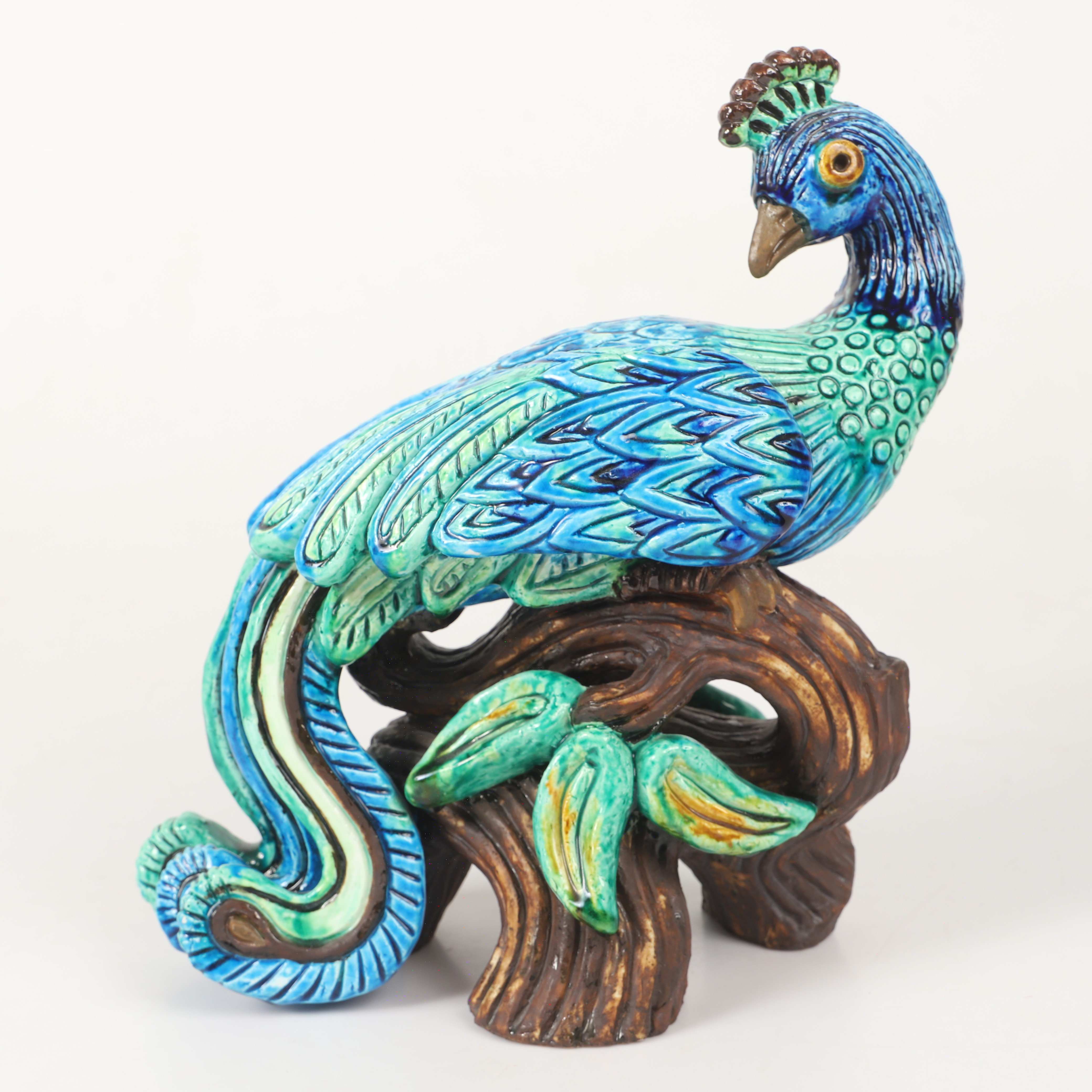 GUNNAR NYLUND. Skulptur, påfågel, chamotterat stengods, Rörstrand.