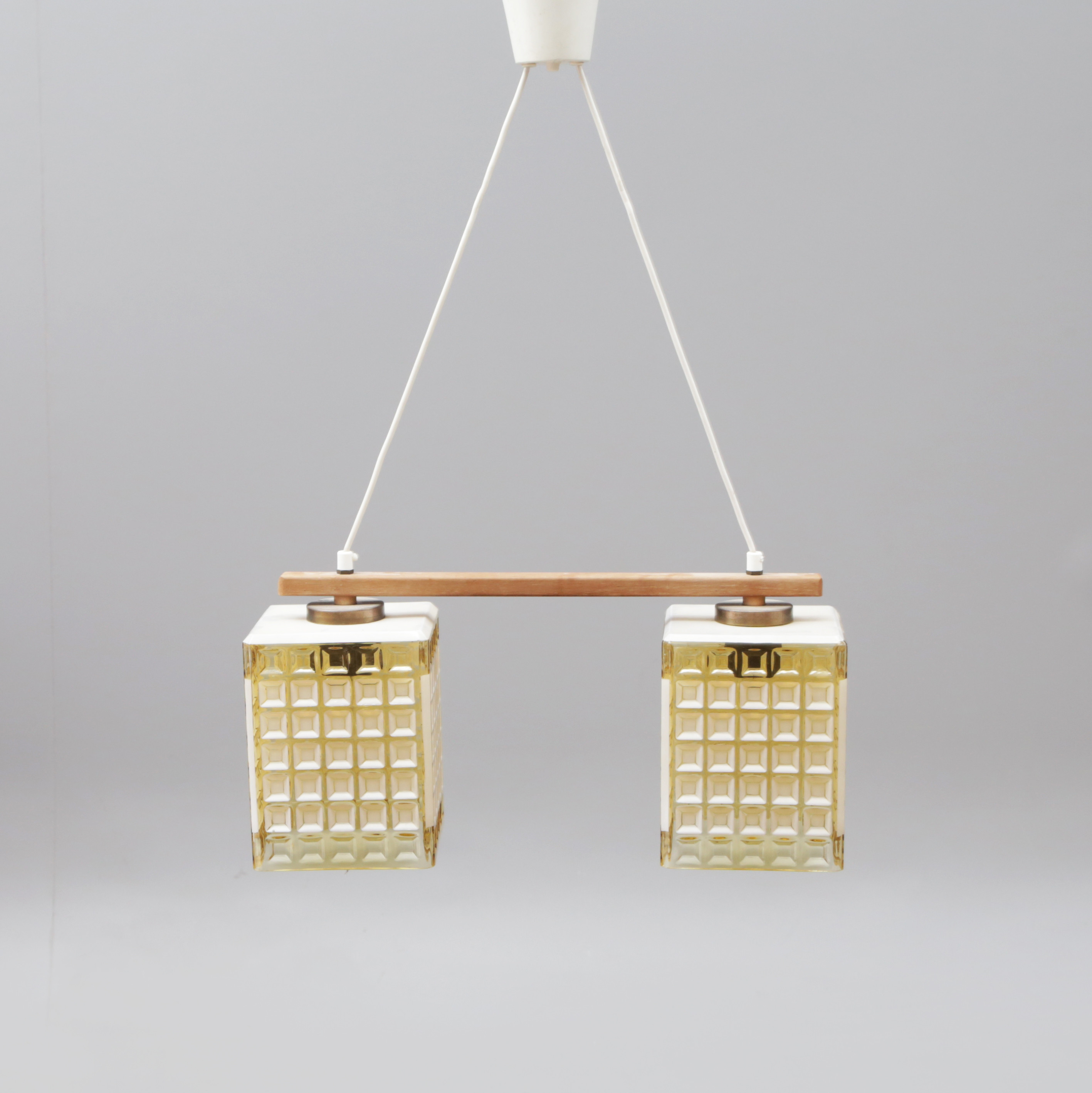 HALLTAKLAMPA, dubbel, glas/trä/metall.
