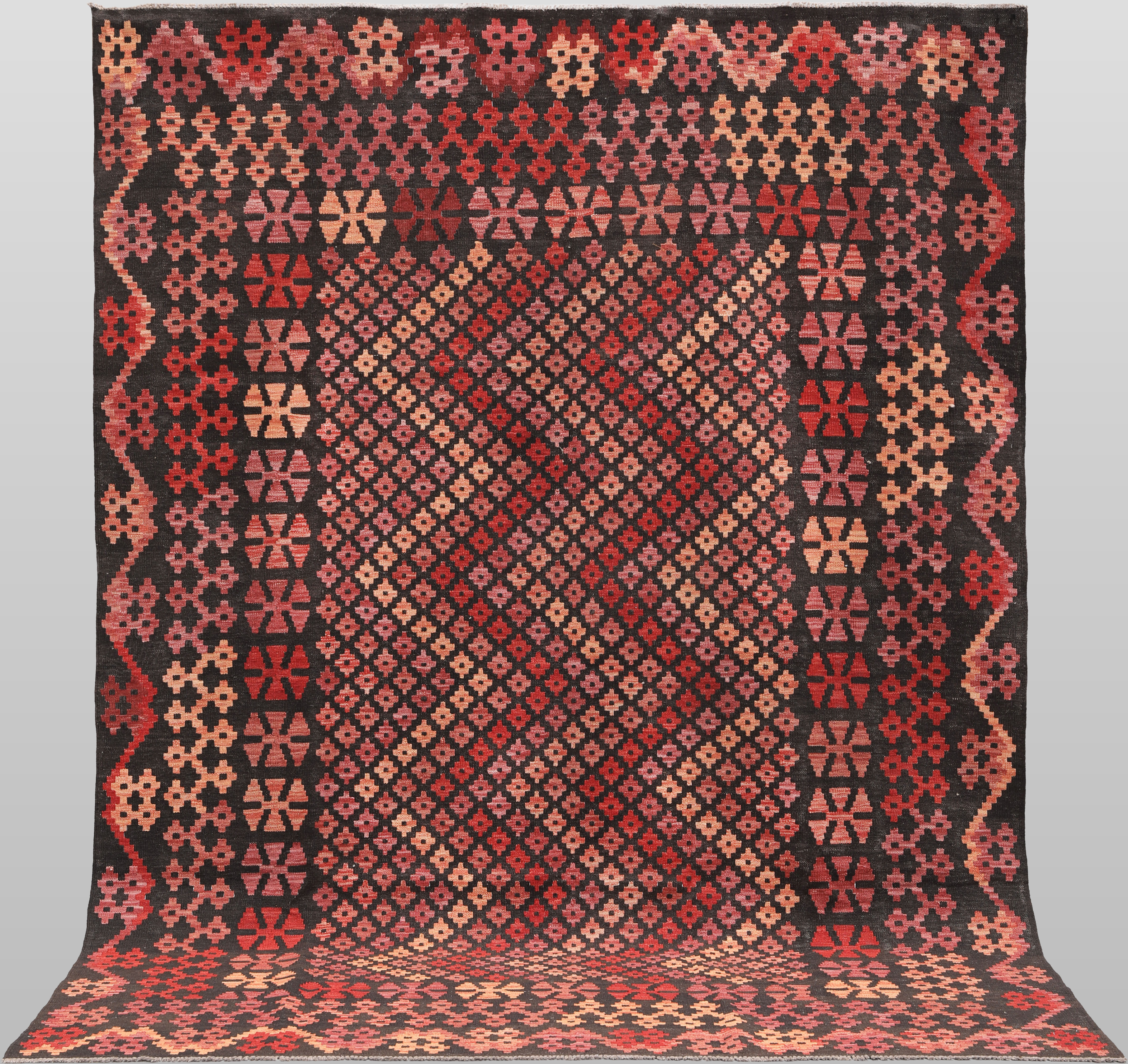 ORIENTMATTA. Kelim klassisk design, 290 x 204 cm.
