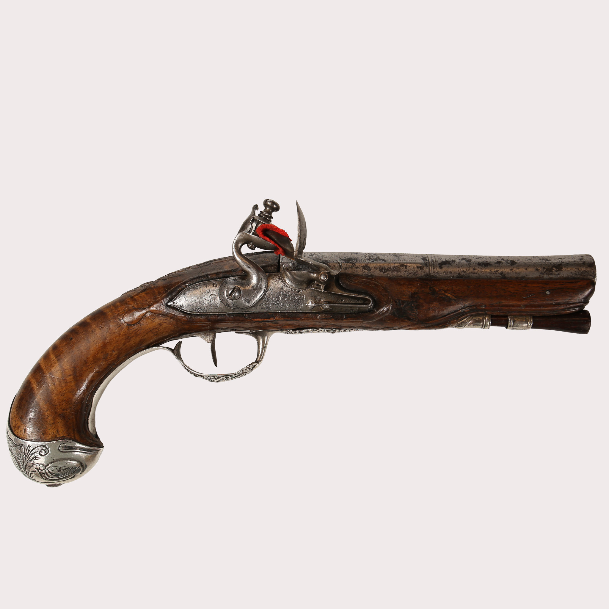 FLINTLÅSPISTOL, Frankrike, ca 1780-tal, silverbeslag.