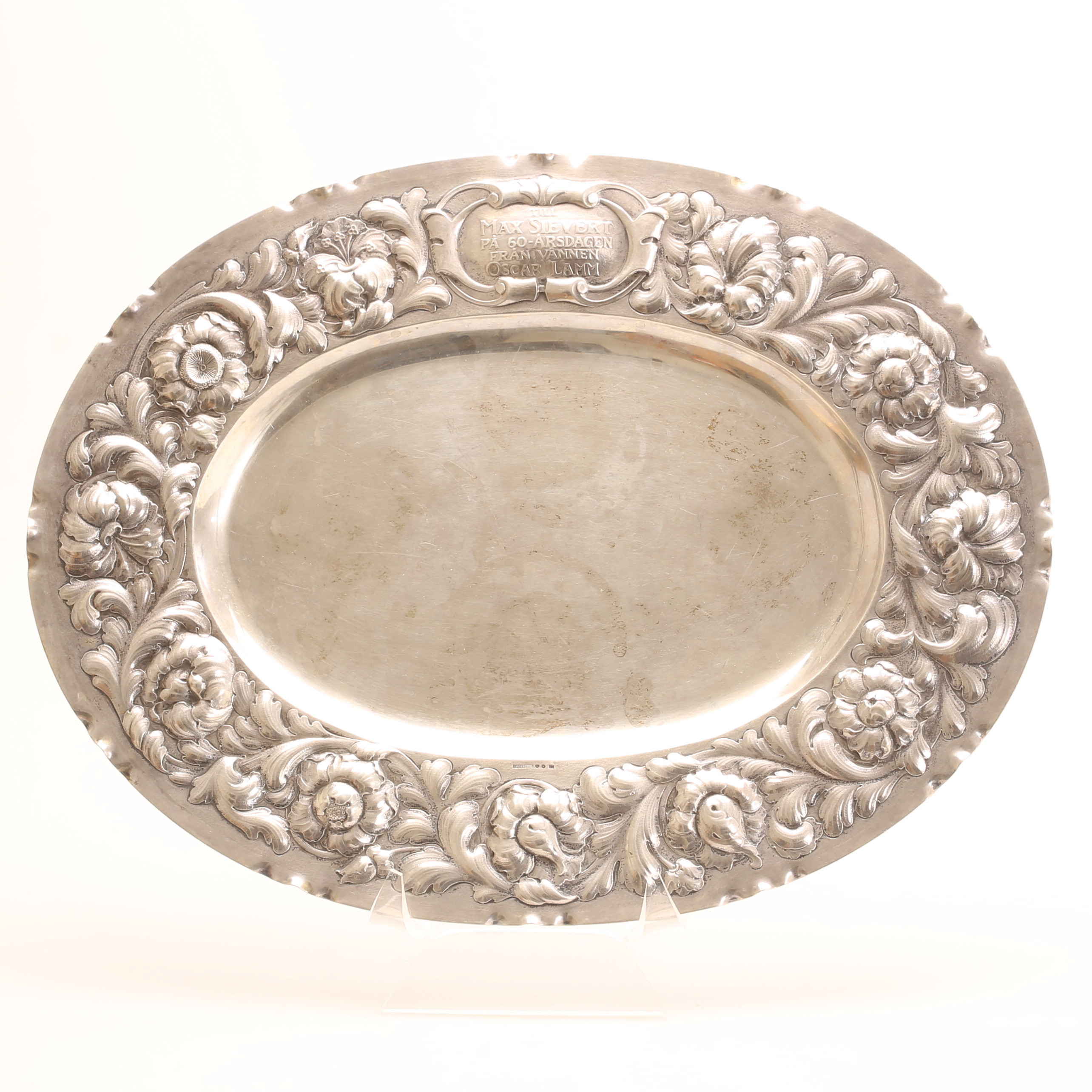 PRESENTERFAT, silver, C F Carlman, Stockholm 1909.