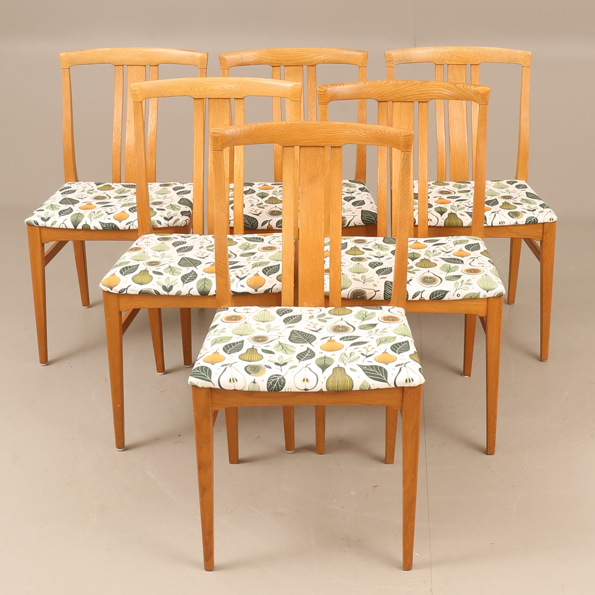ERIK WÖRTZ. Stolar, 6 stycken, Viborg, 1960-tal.