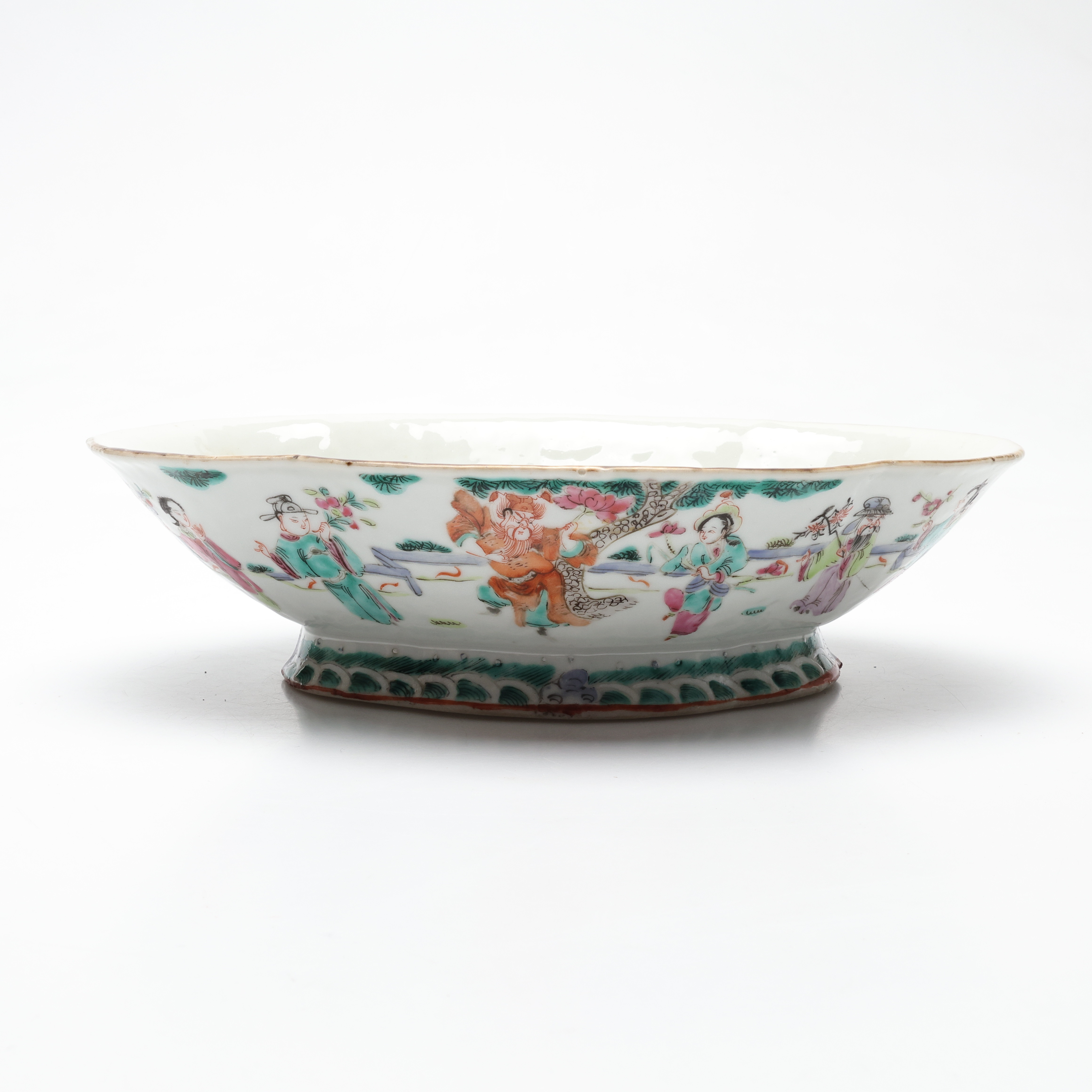SKÅLFAT, porslin, Kina, 1800-talets andra hälft.