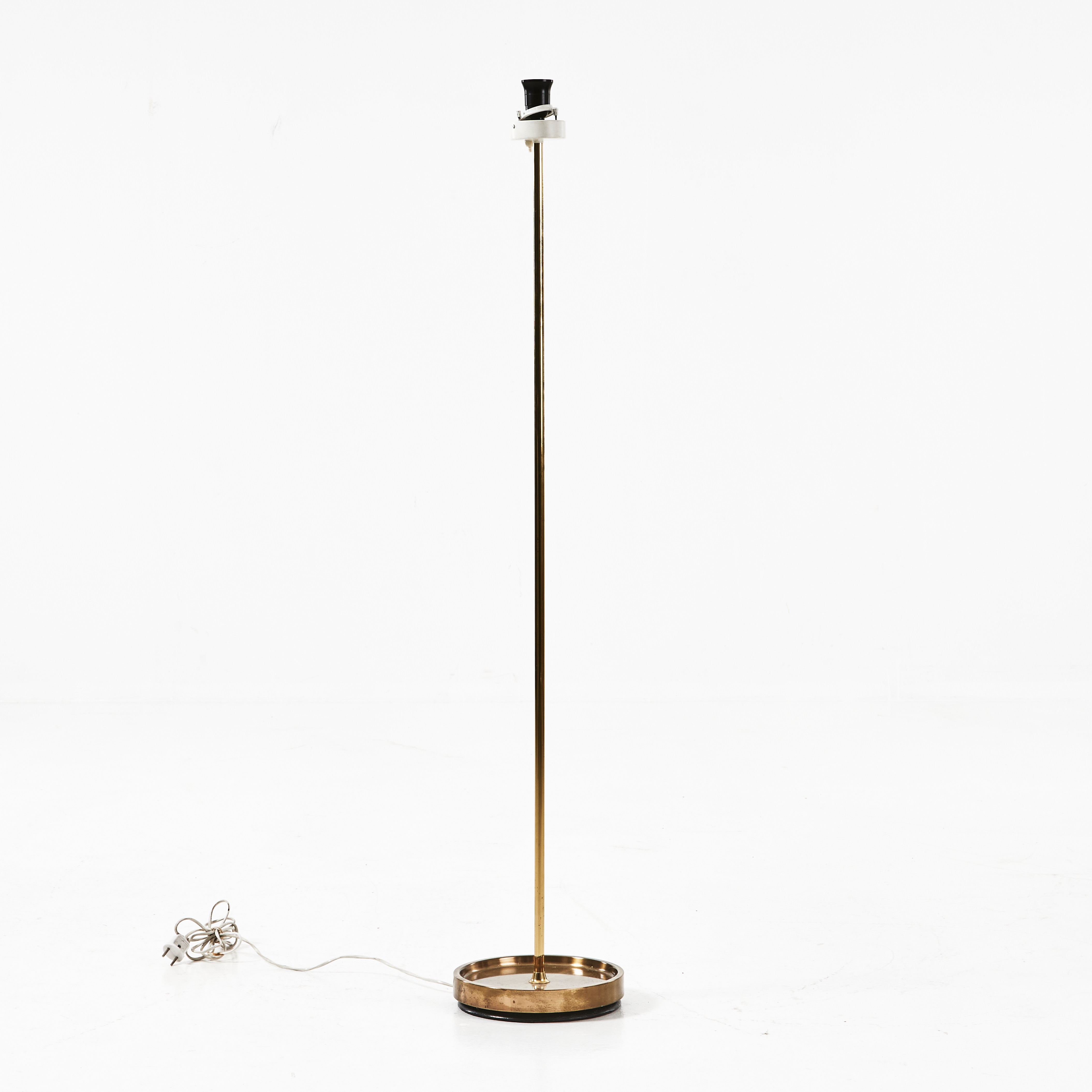 FALKENBERGS BELYSNING, golvlampa, 1960-tal, mässing, modell 63603.