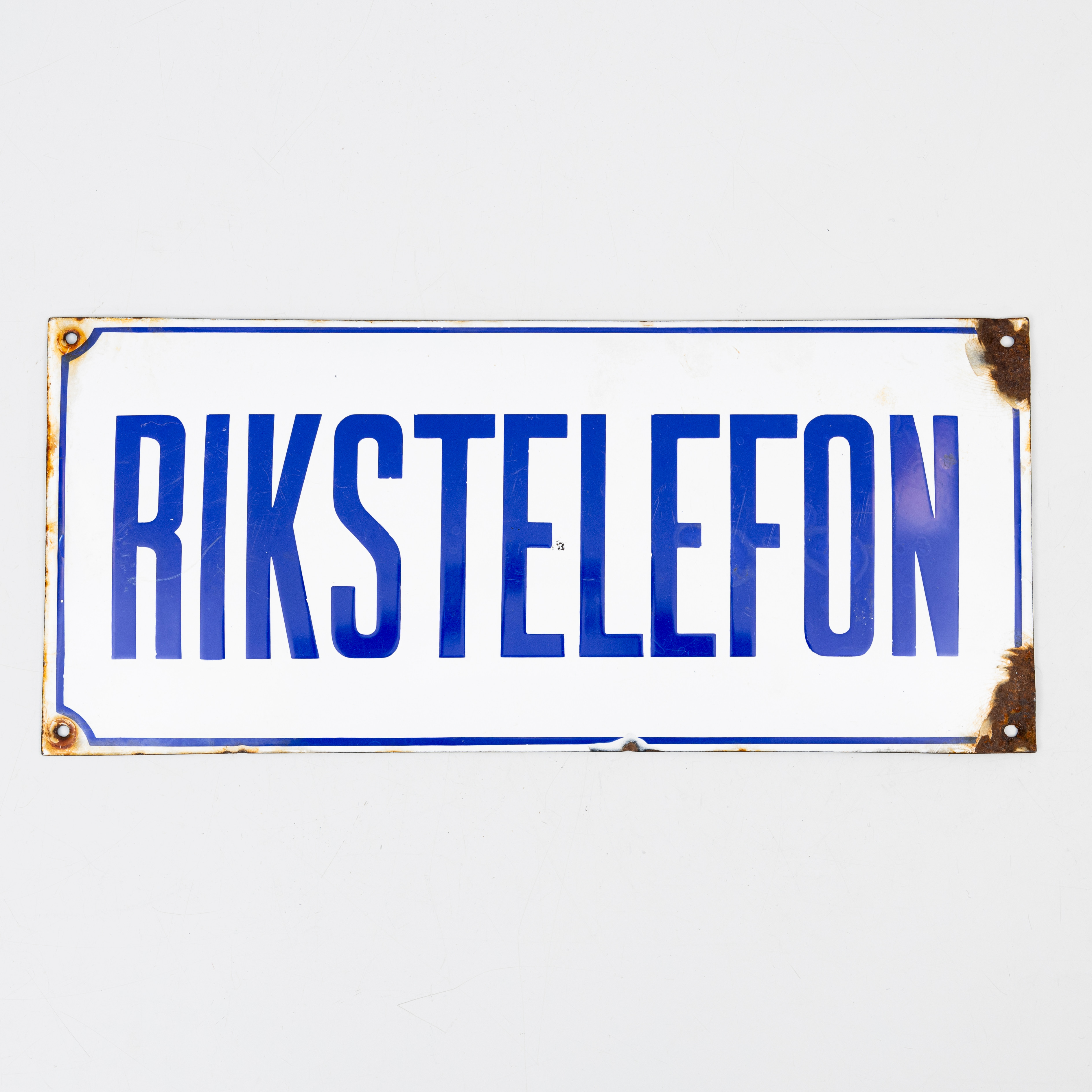 EMALJSKYLT, Rikstelefon, 1900-talets första hälft.