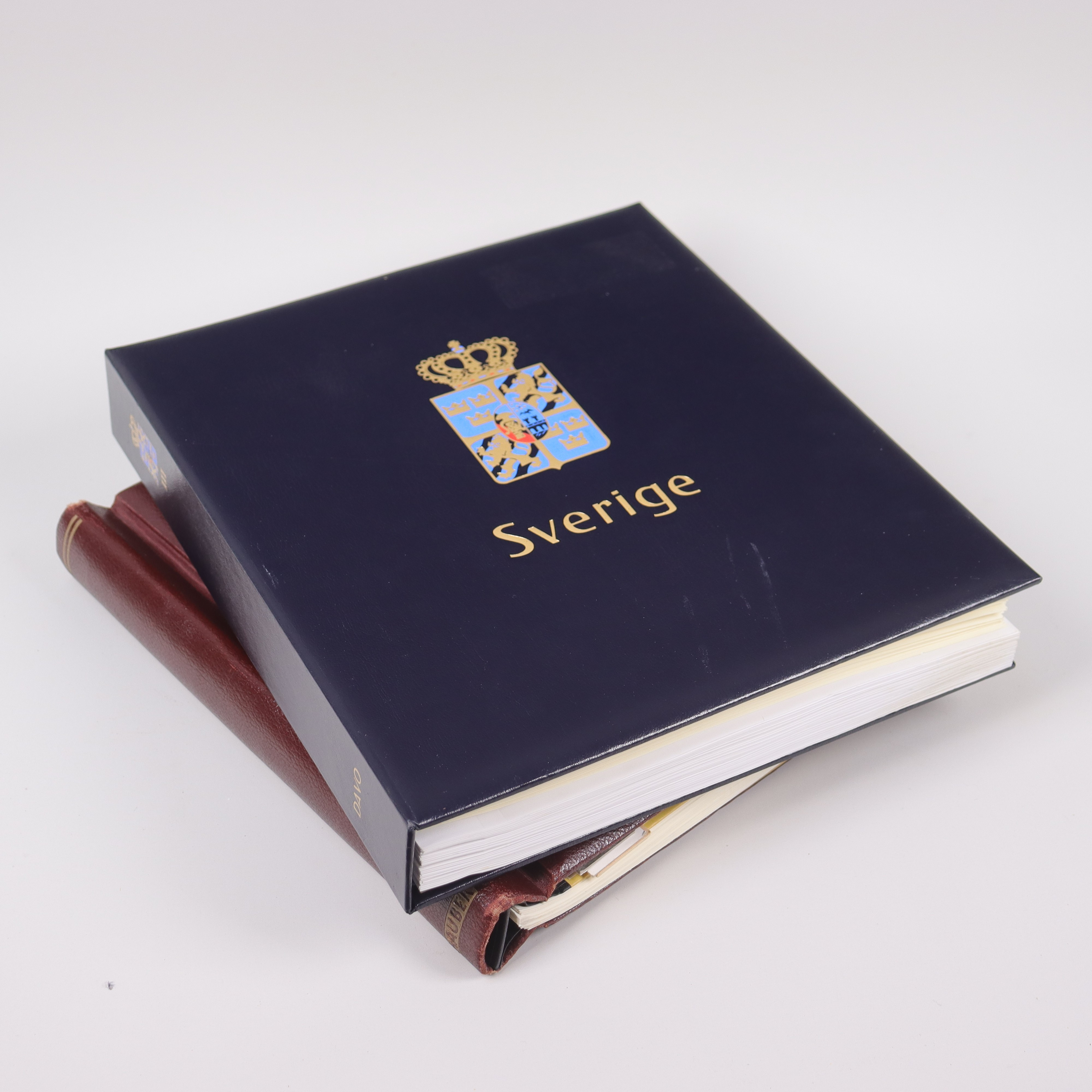 FRIMÄRKEN, Sverige, ostämplat/postfriskt, 2 album.