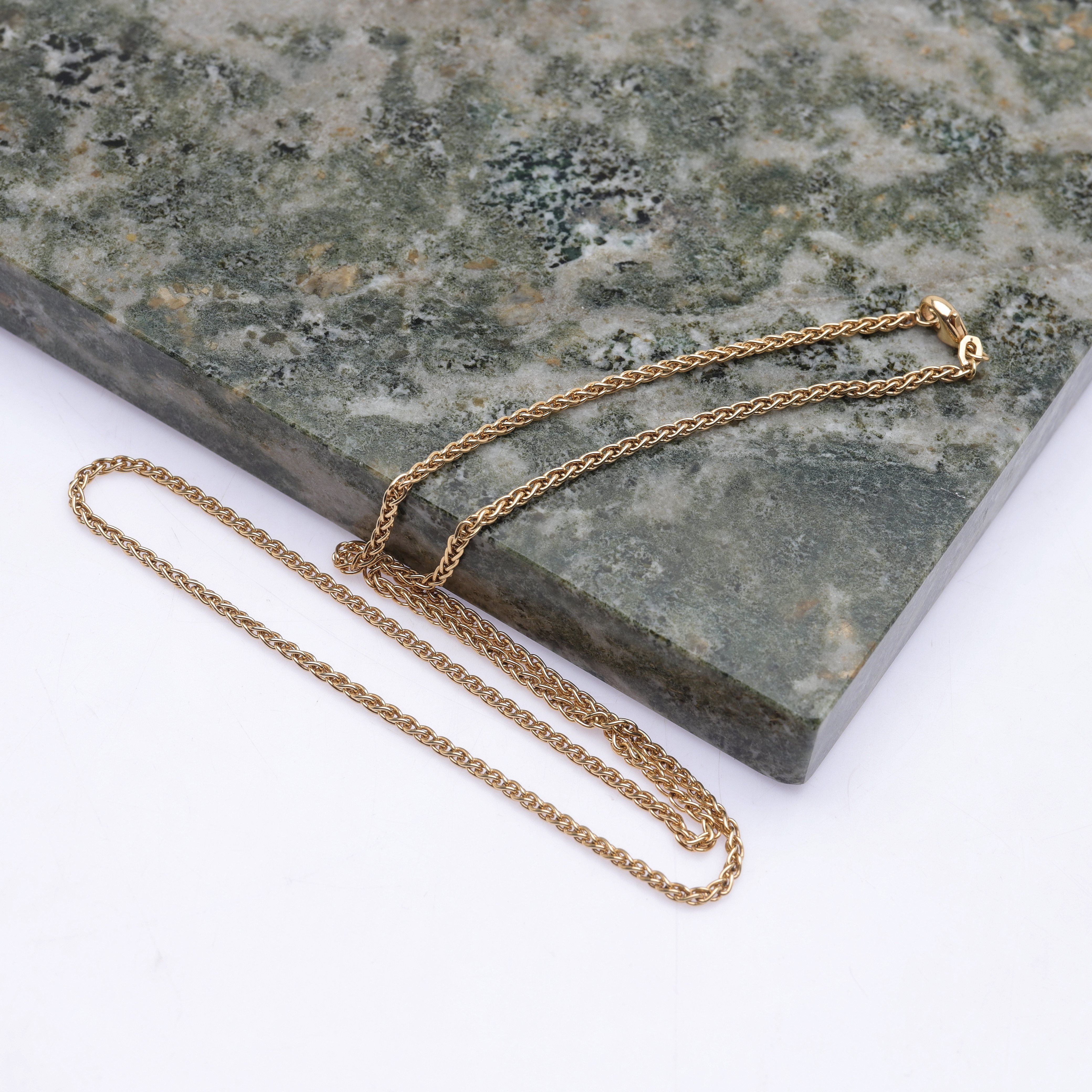 COLLIER, 18k guld, Hb Blå Måsen, A Nita & Reimertz Fält, Smögen, totalvikt ca 17,46g.