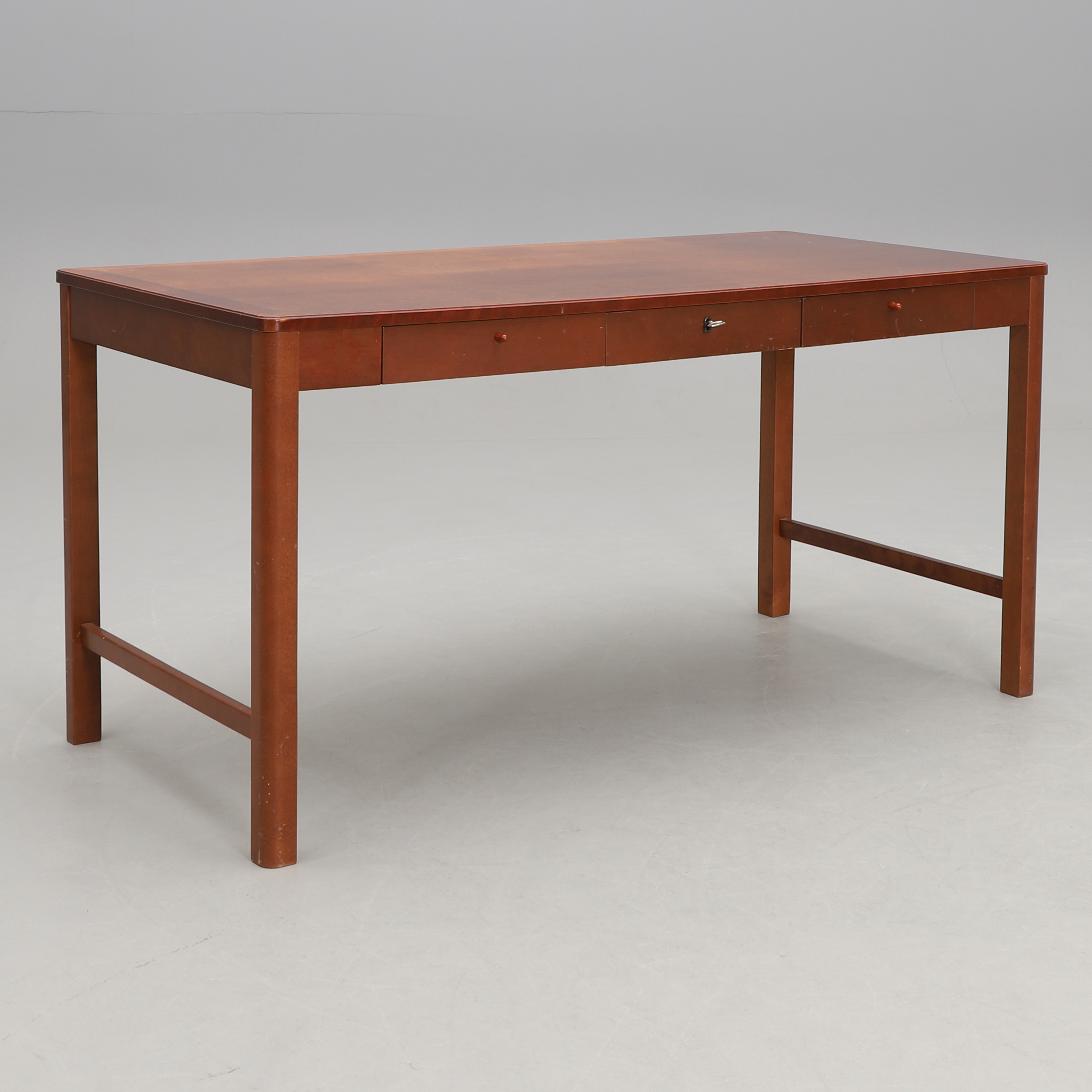 KARIN MOBRING & TOMAS JELINEK. SKRIVBORD, "Stockholm", IKEA, 1900-talets slut.